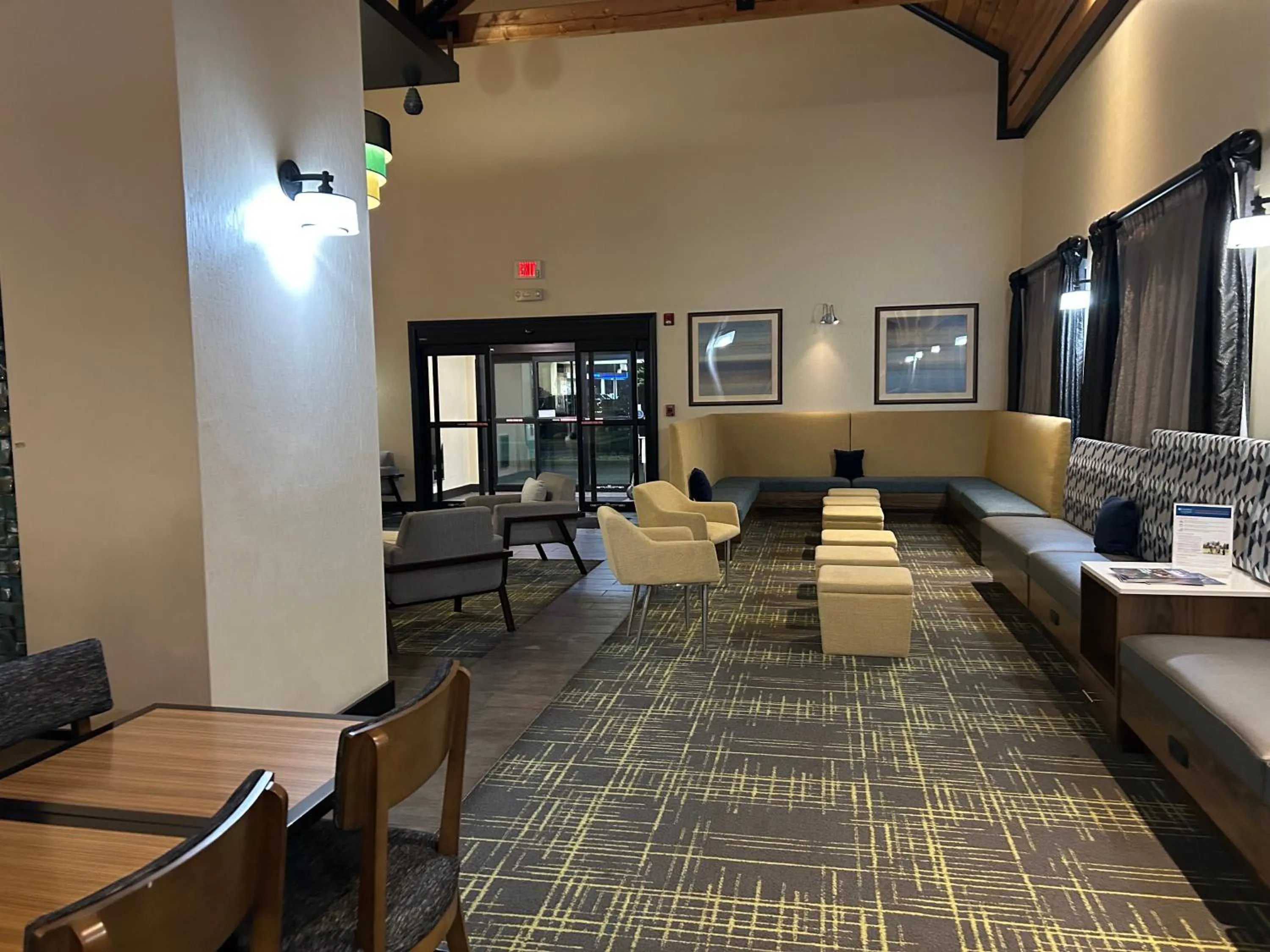 Comfort Inn & Suites Toledo North