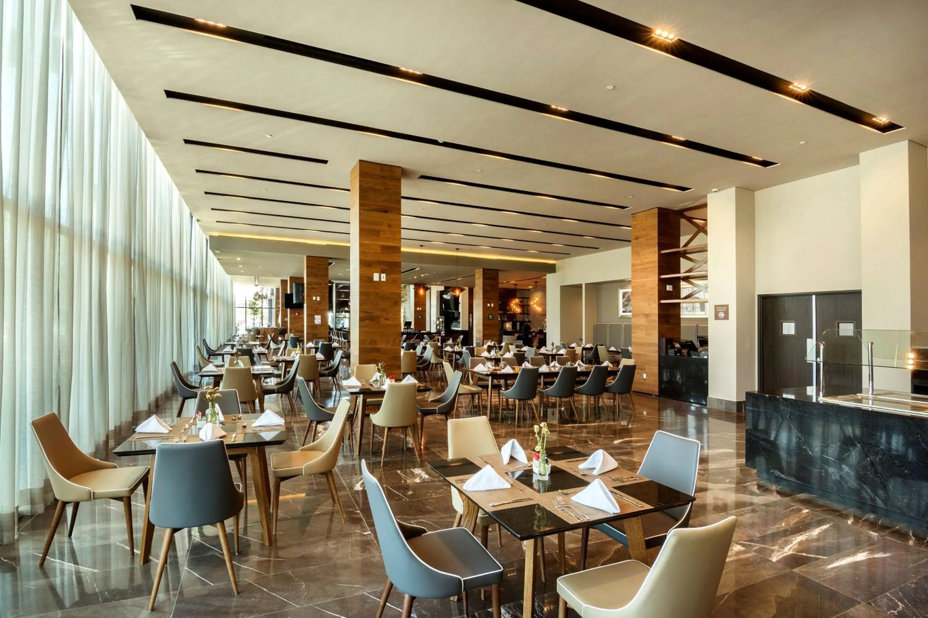 Restaurant/places to eat in Hilton Garden Inn Aguascalientes