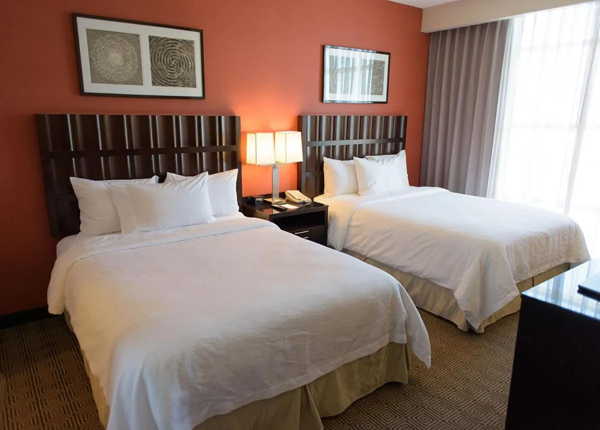Bed in Embassy Suites Ontario - Airport