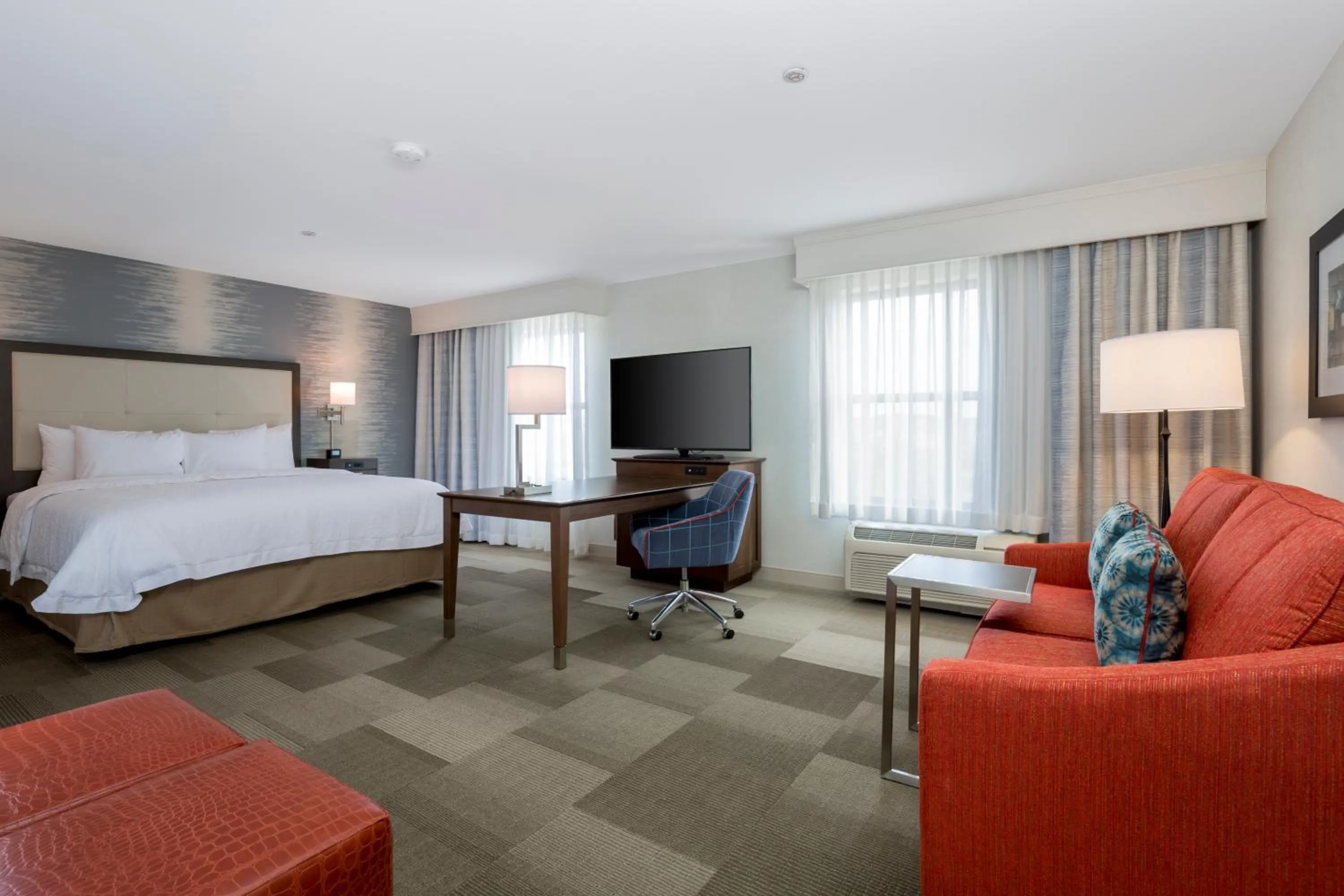 Bedroom, Bed in Hampton Inn & Suites San Diego-Poway