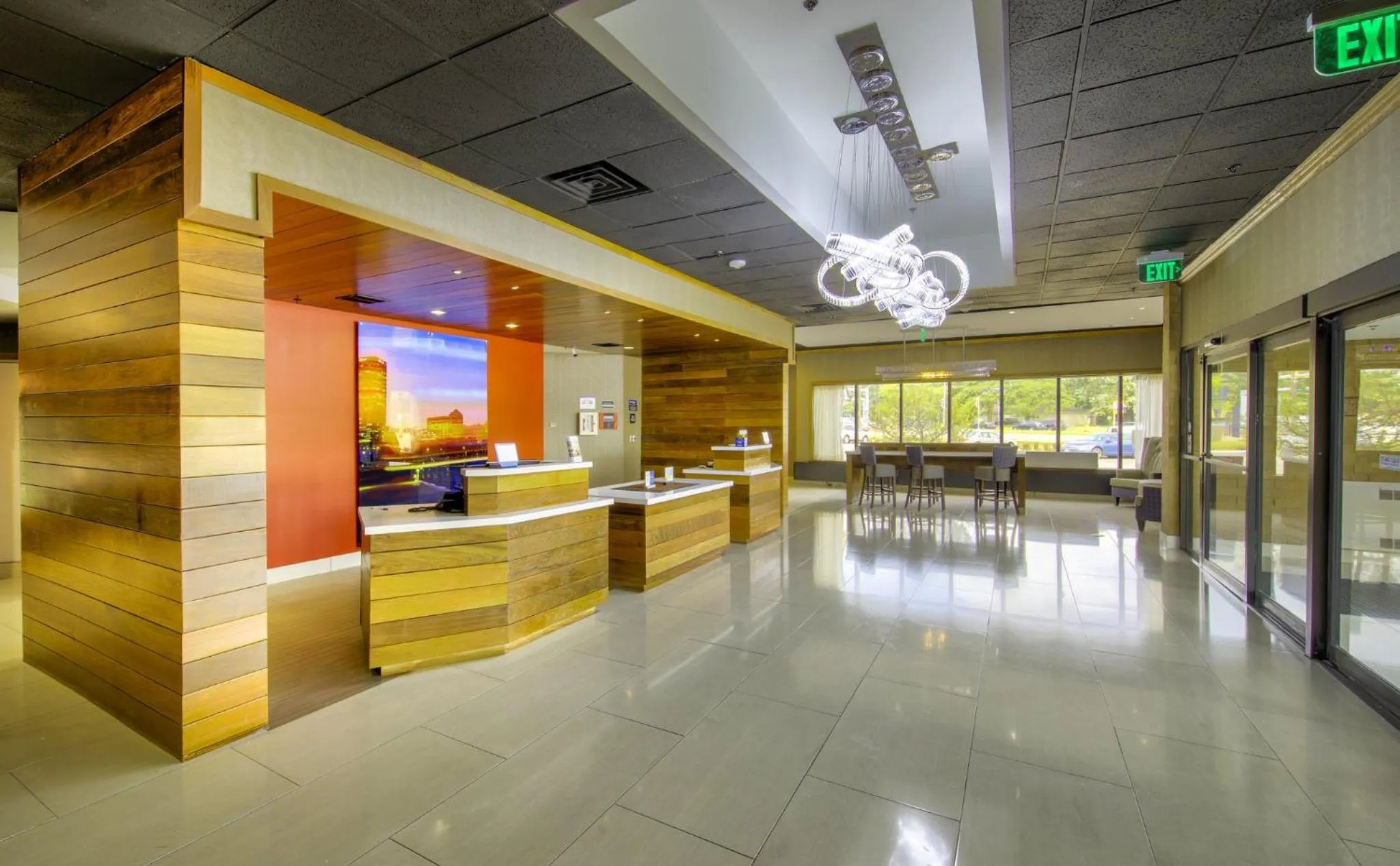 Property building in Holiday Inn Brookfield - Milwaukee by IHG