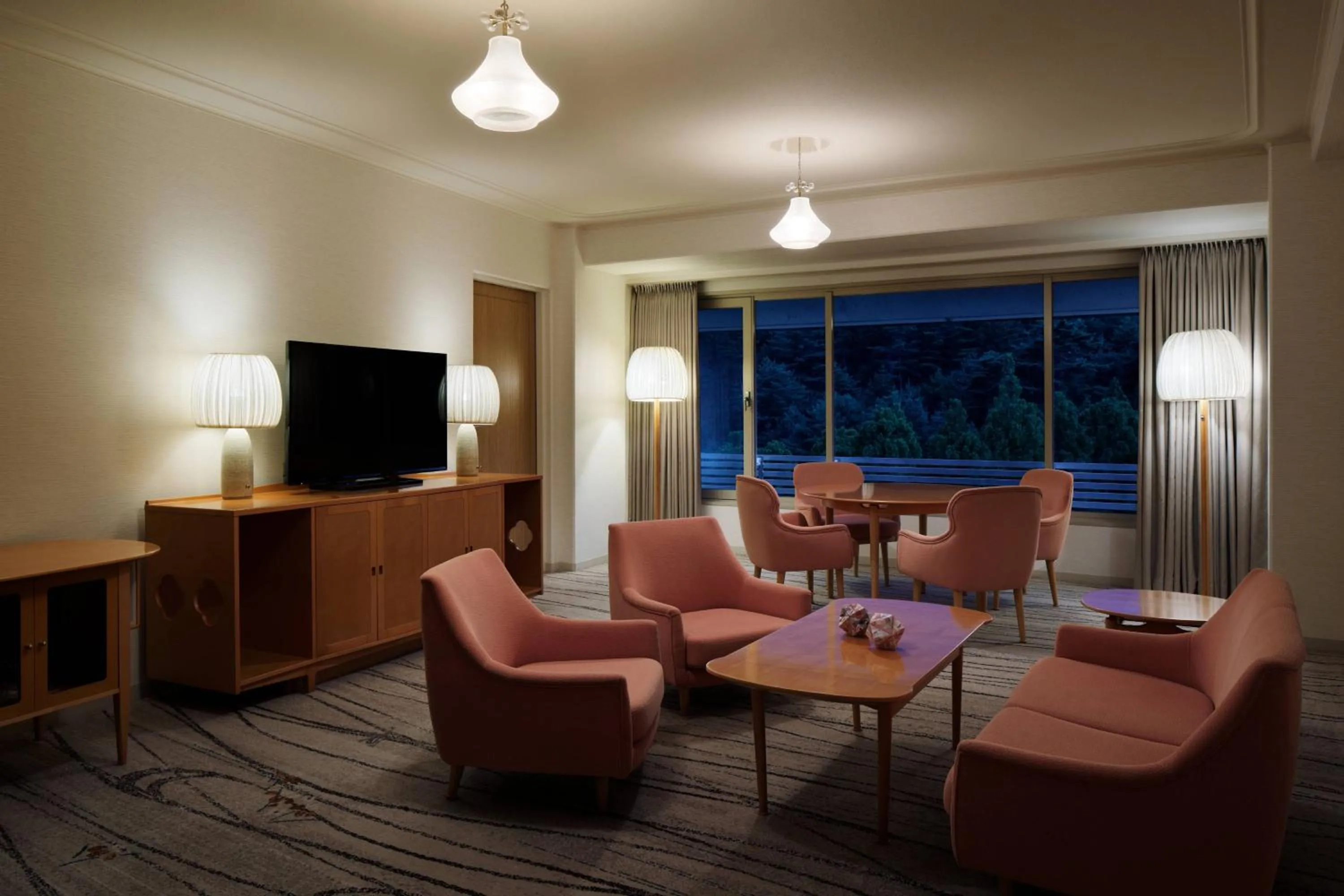 Living room in The Prince Kyoto Takaragaike, Autograph Collection