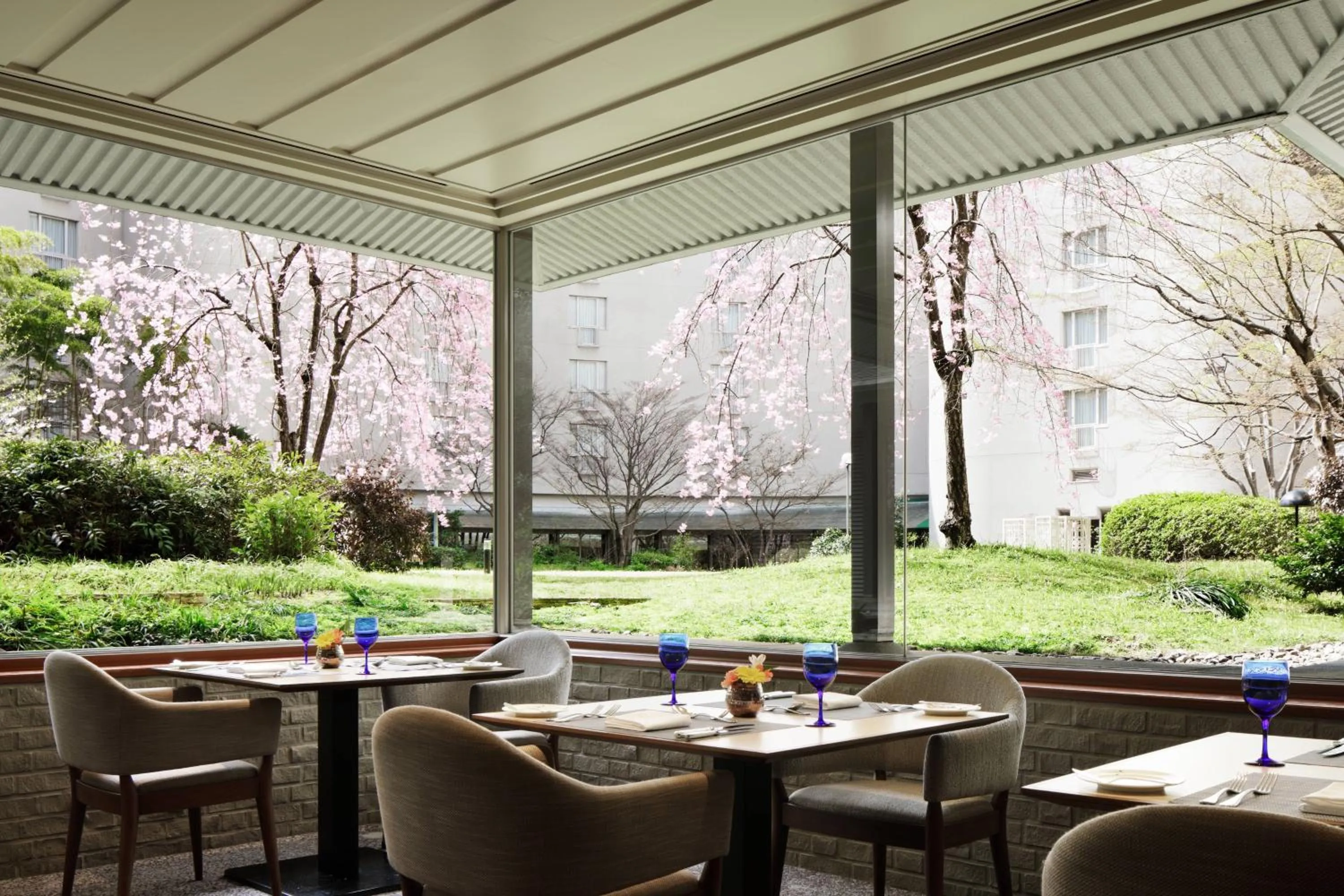 Restaurant/places to eat in The Prince Kyoto Takaragaike, Autograph Collection