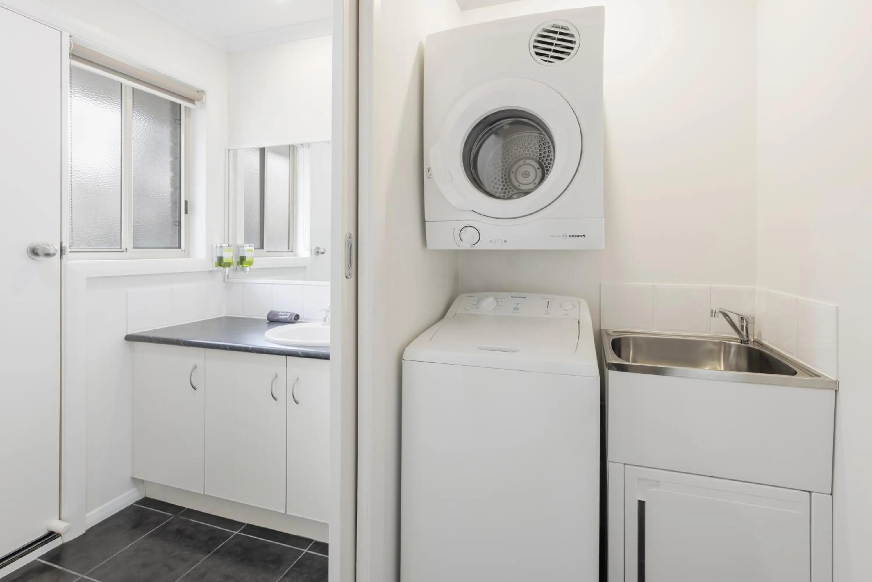 laundry in Best Western Olde Maritime Motor Inn