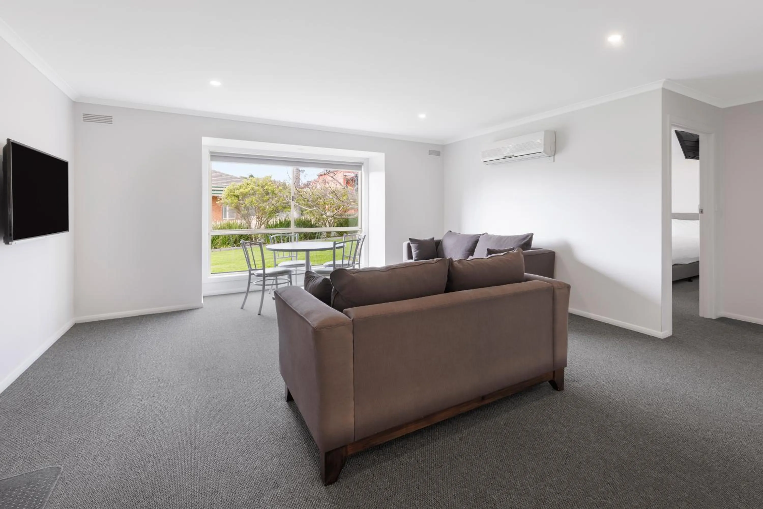 Seating area in Best Western Olde Maritime Motor Inn