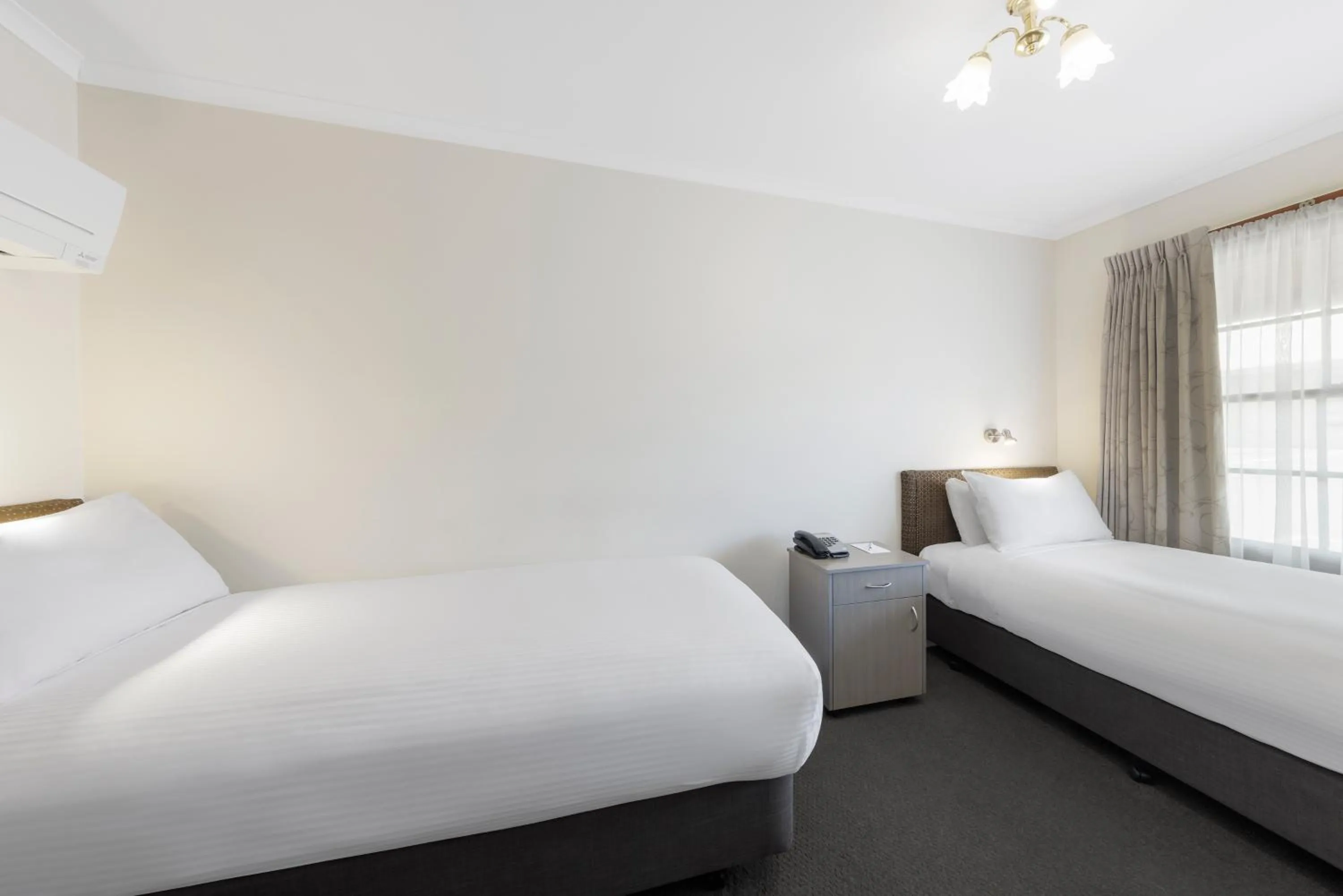 Bedroom, Bed in Best Western Olde Maritime Motor Inn