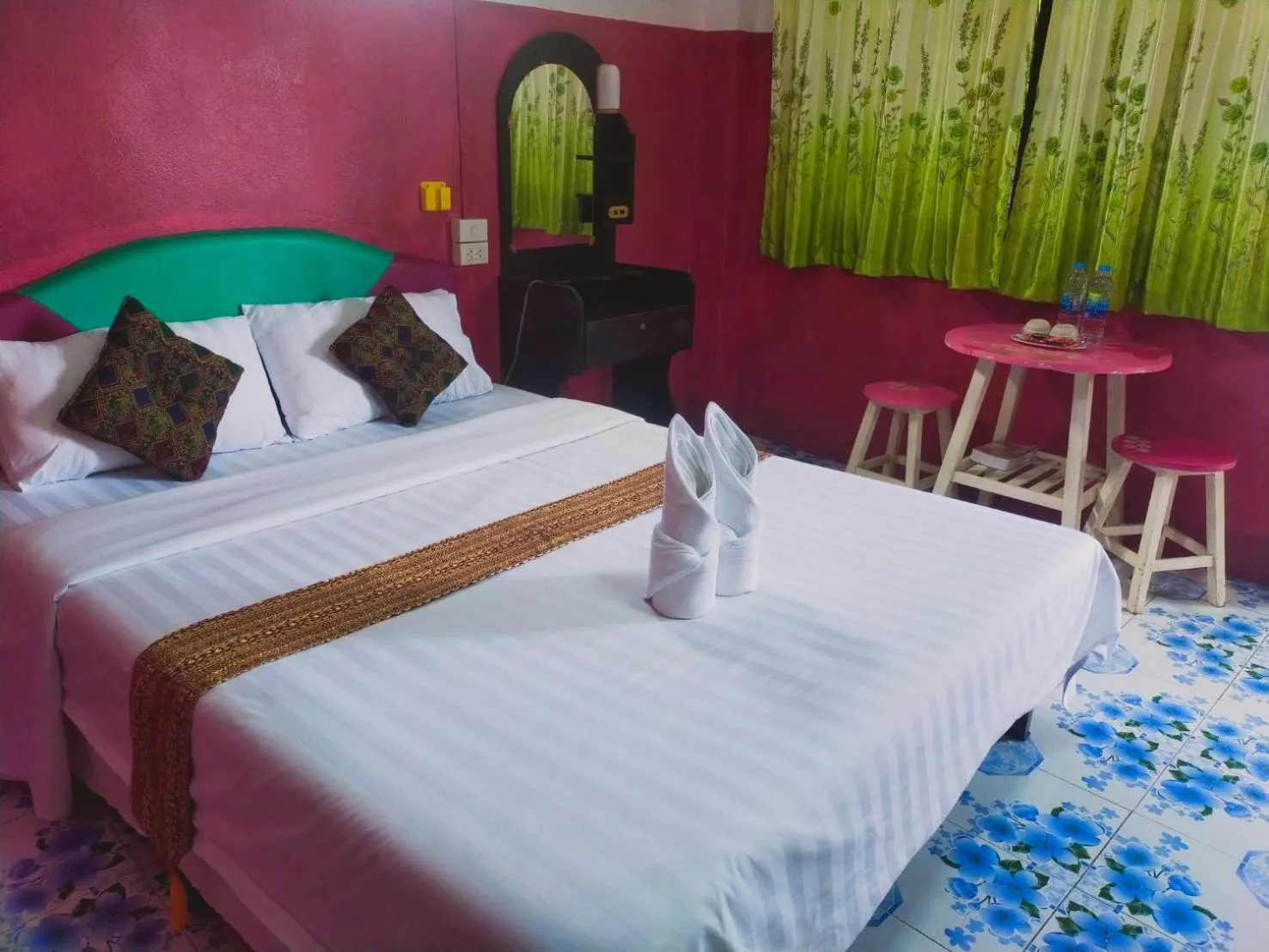 Bed in Sabaydee House at Pai