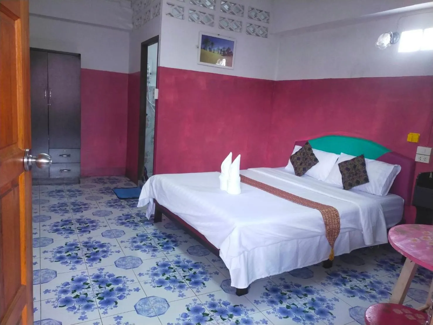 Bed in Sabaydee House at Pai