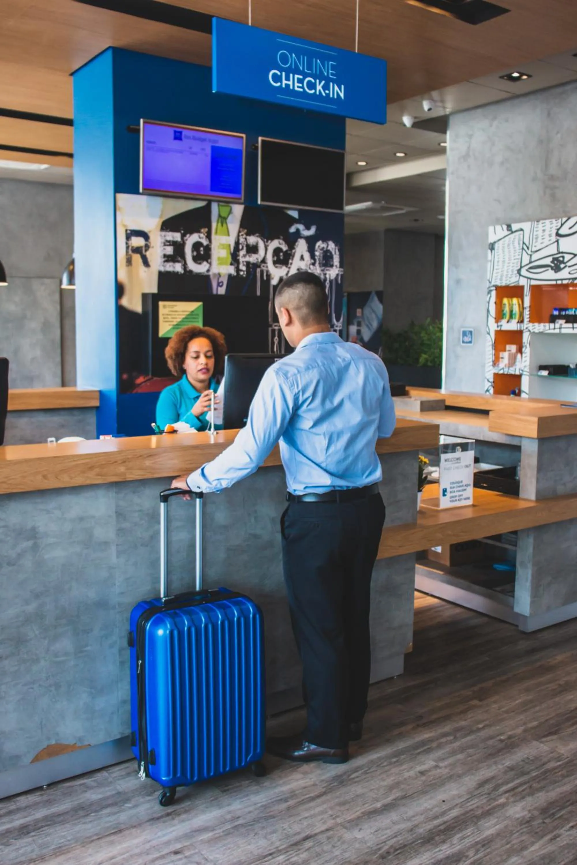 Staff in ibis budget Navegantes Itajai