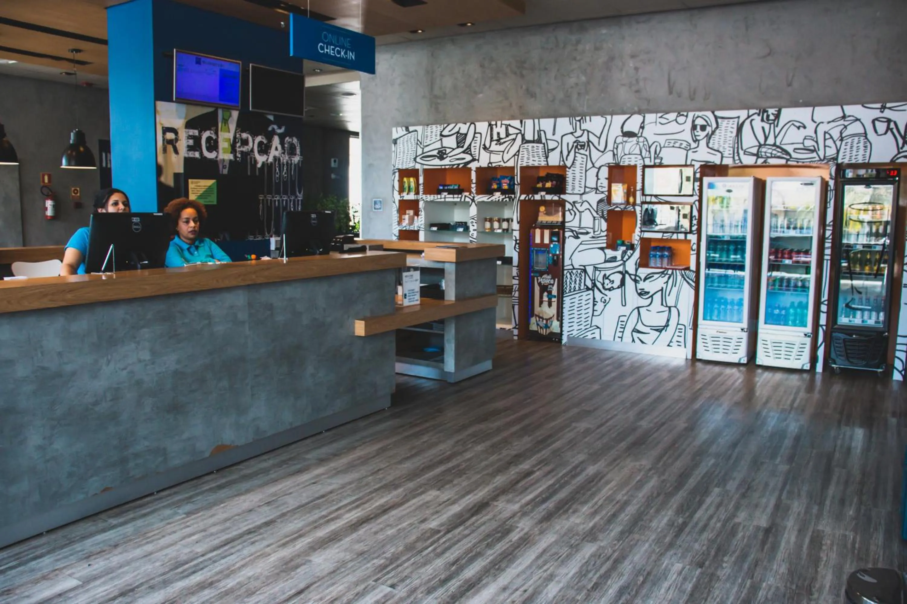 Communal lounge/ TV room in ibis budget Navegantes Itajai