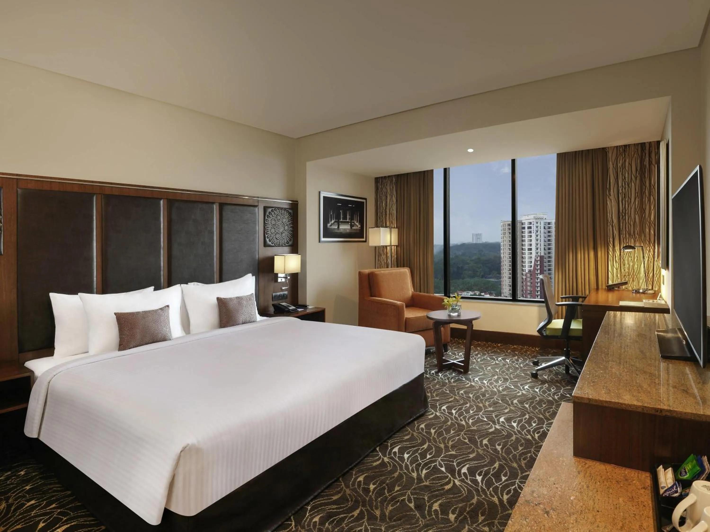 Bedroom, Bed in Novotel Kochi Infopark