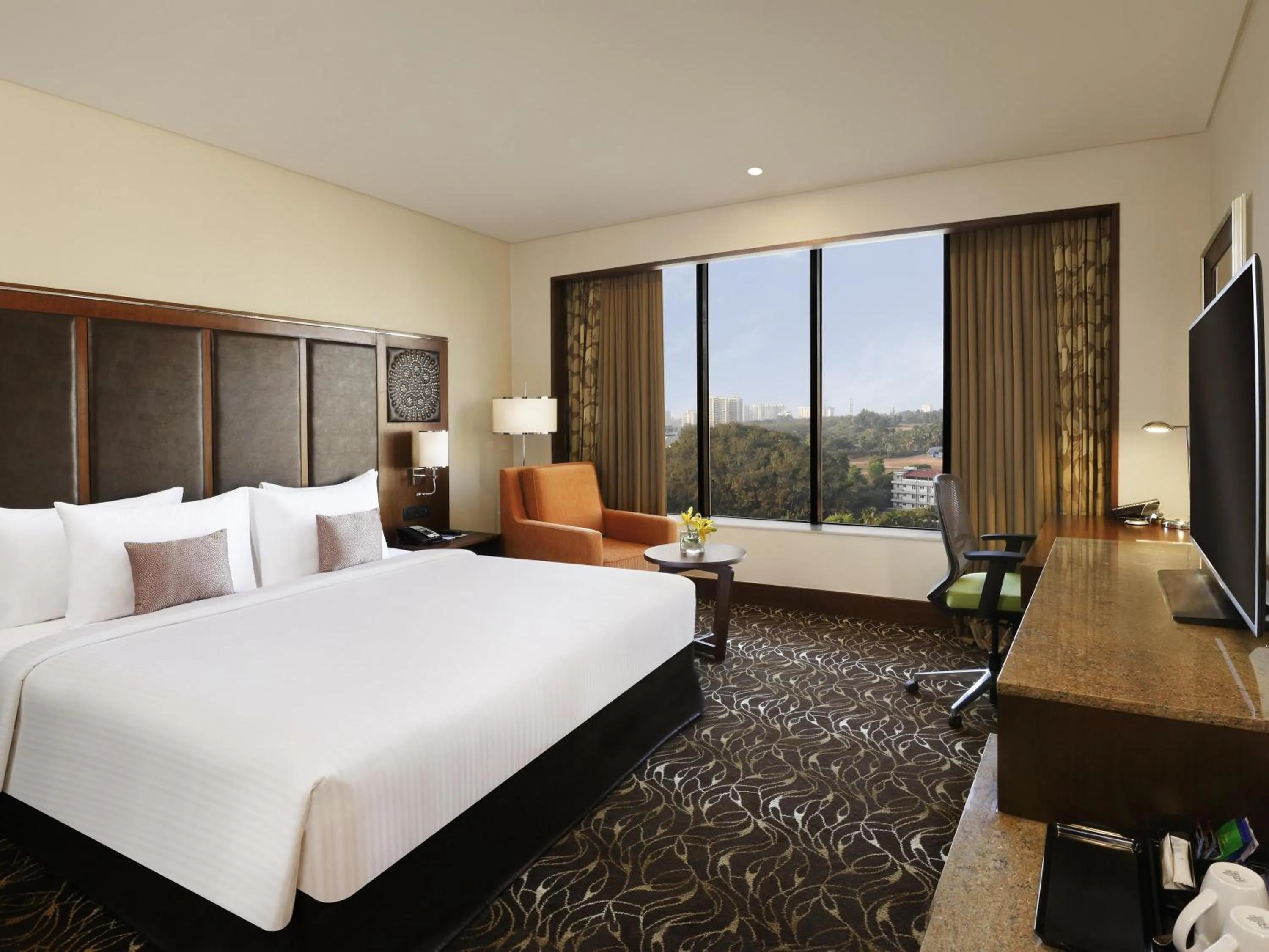 Bedroom, Bed in Novotel Kochi Infopark