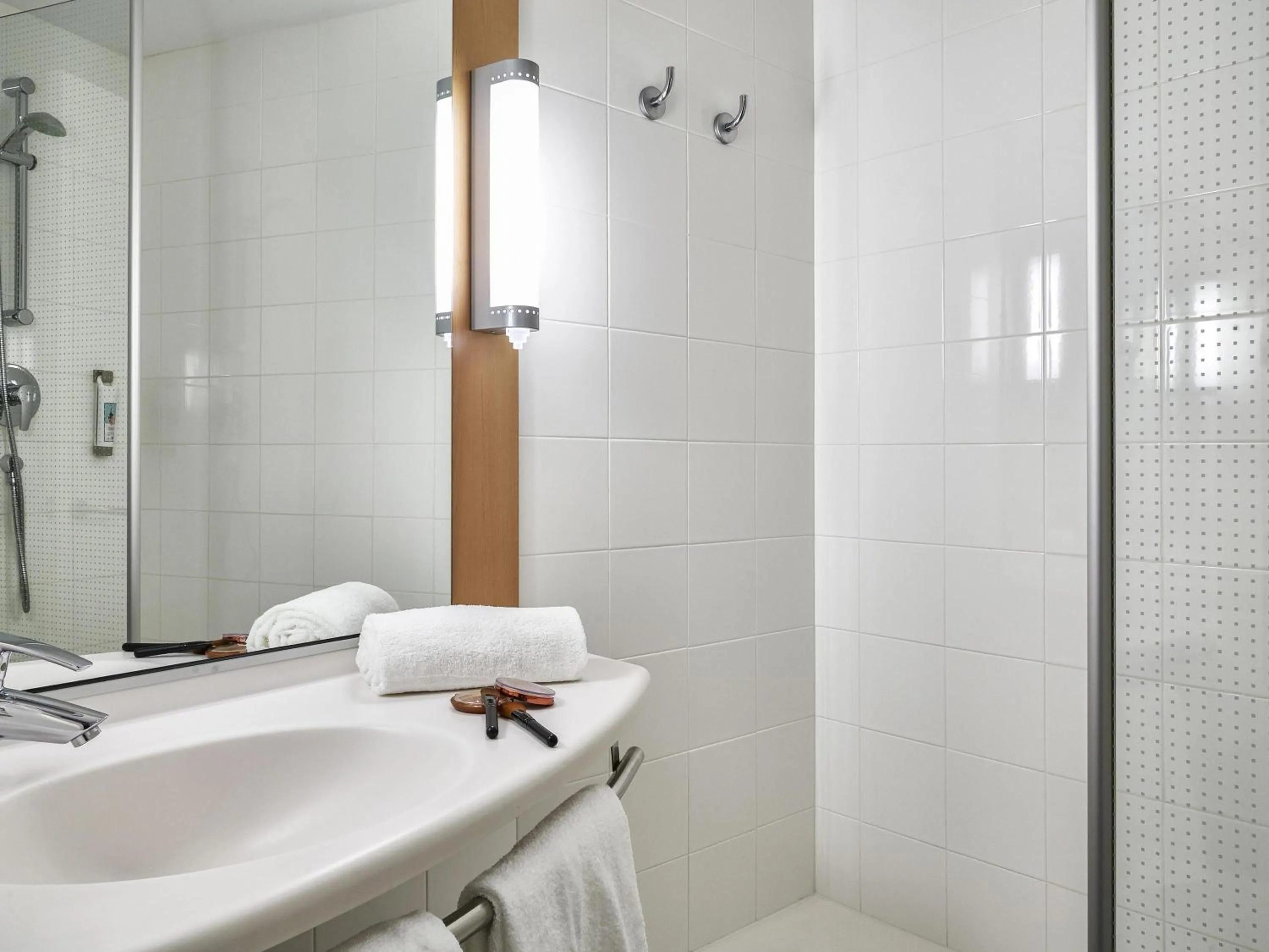 Bedroom in Ibis Barcelona Centro (Sagrada Familia)