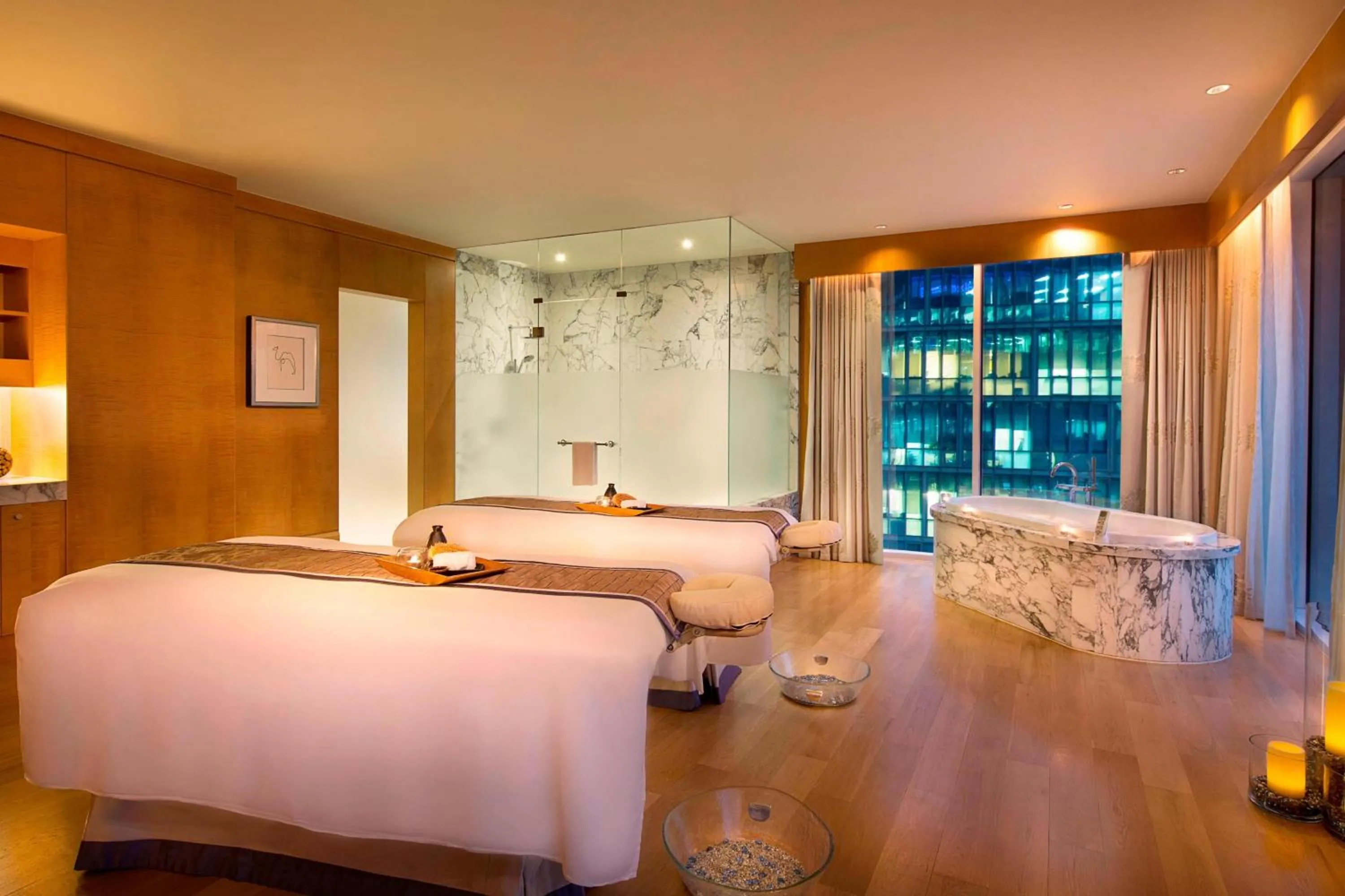 Spa and wellness centre/facilities, Bed in The Ritz-Carlton, Dubai International Financial Centre