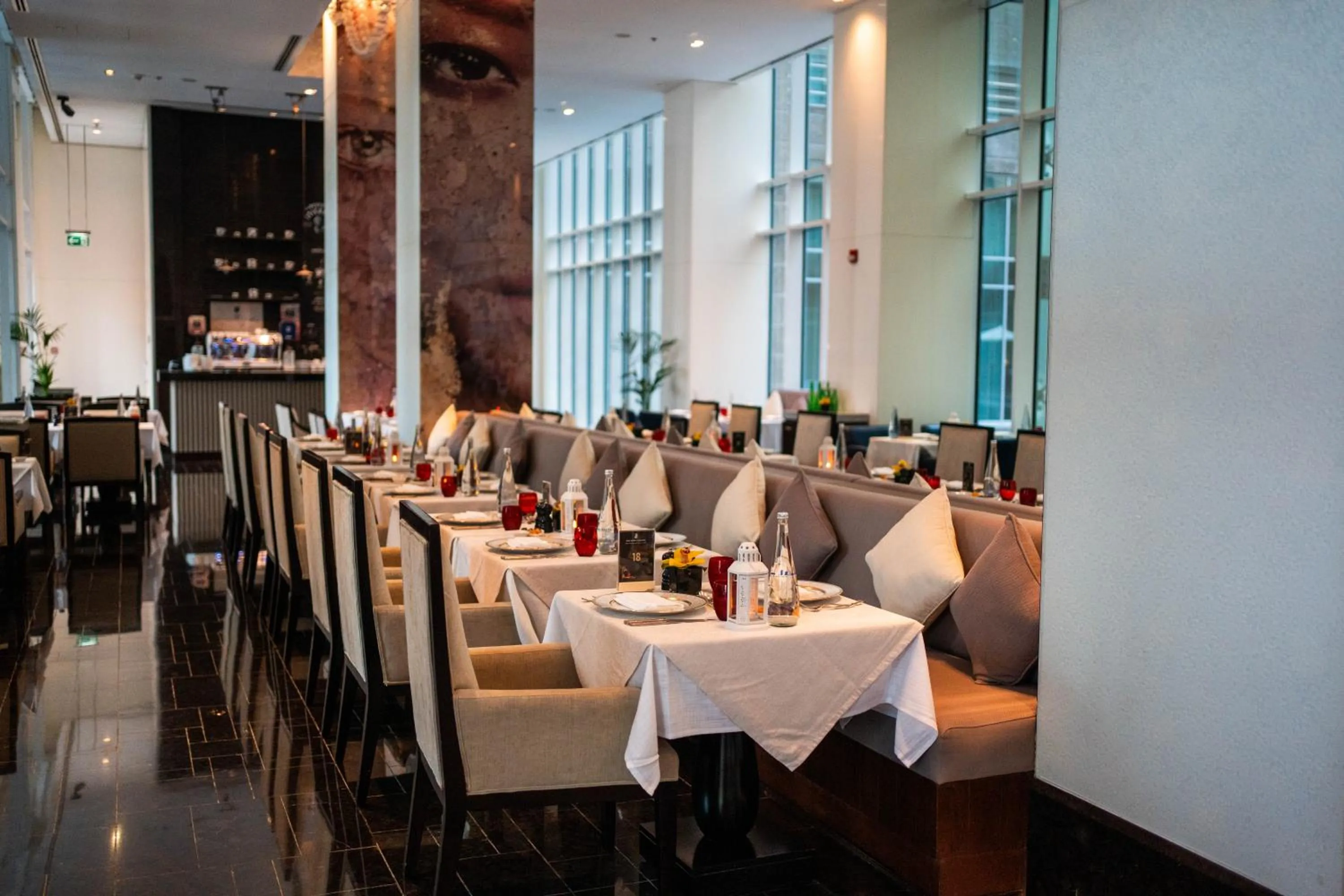 Restaurant/places to eat in The Ritz-Carlton, Dubai International Financial Centre