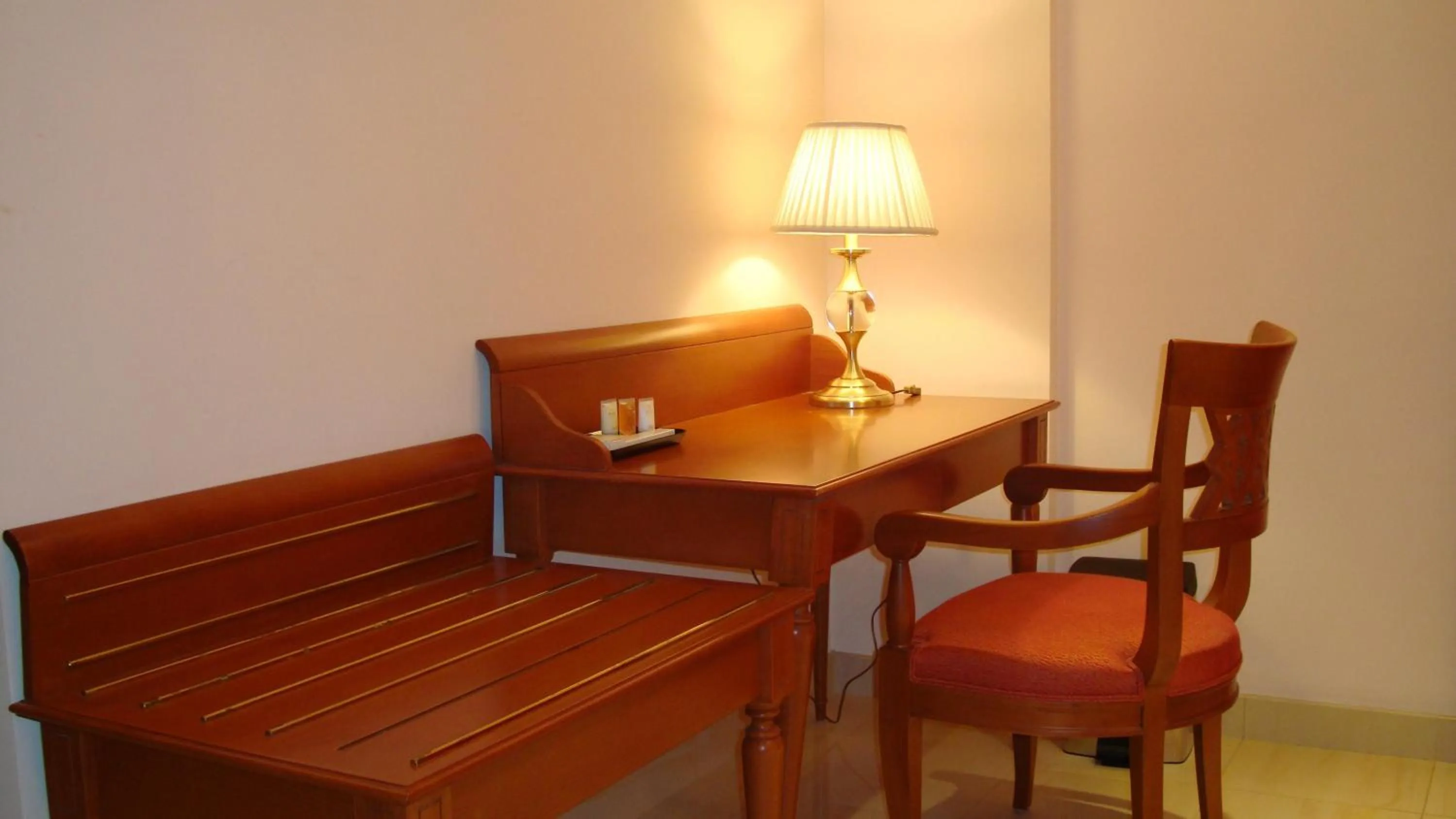 Photo of the whole room in Al Madina Suites Doha