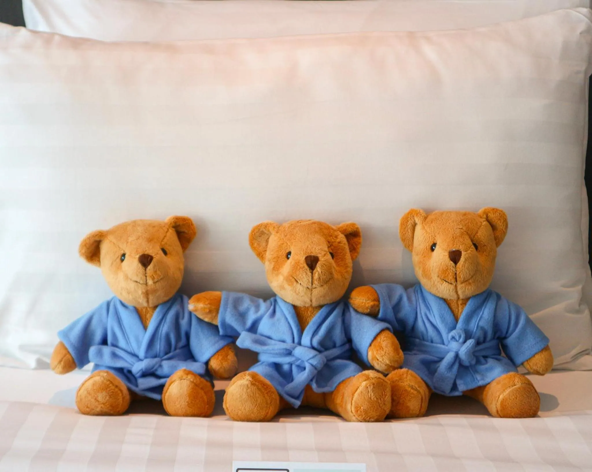 Bedroom, Bed in Golden Tulip Mandison Suites