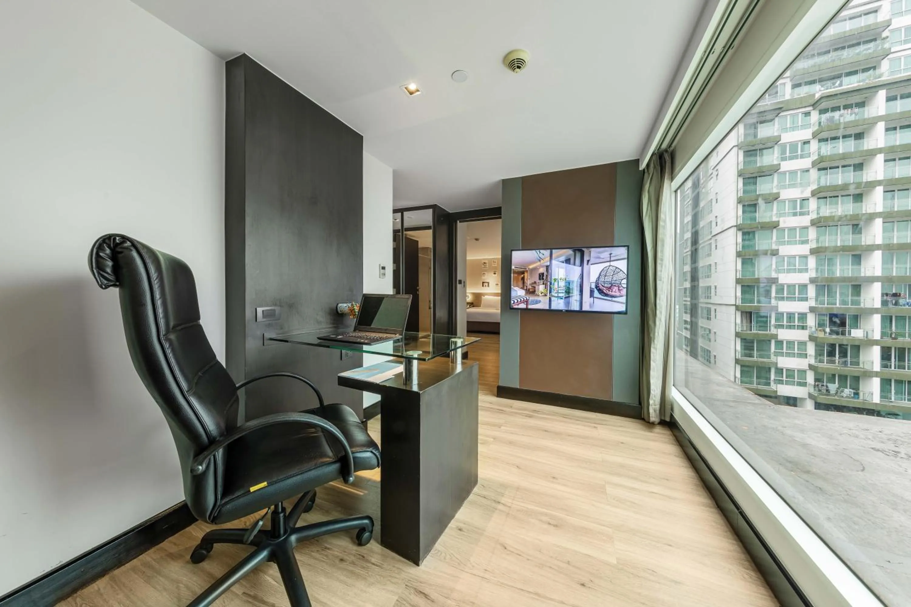 Other in Golden Tulip Mandison Suites