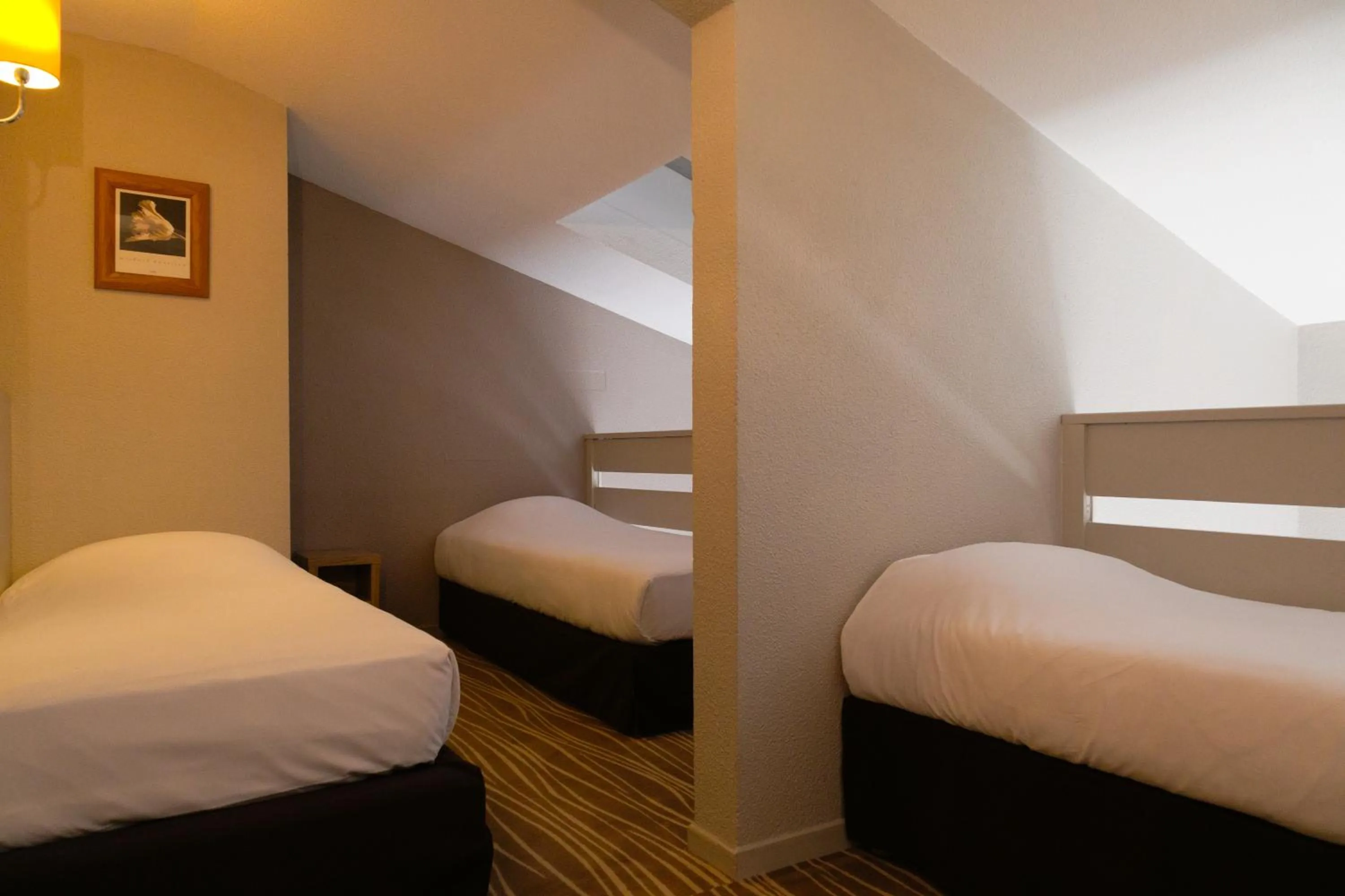 Business facilities, Bed in Kyriad Montpellier Sud - A709