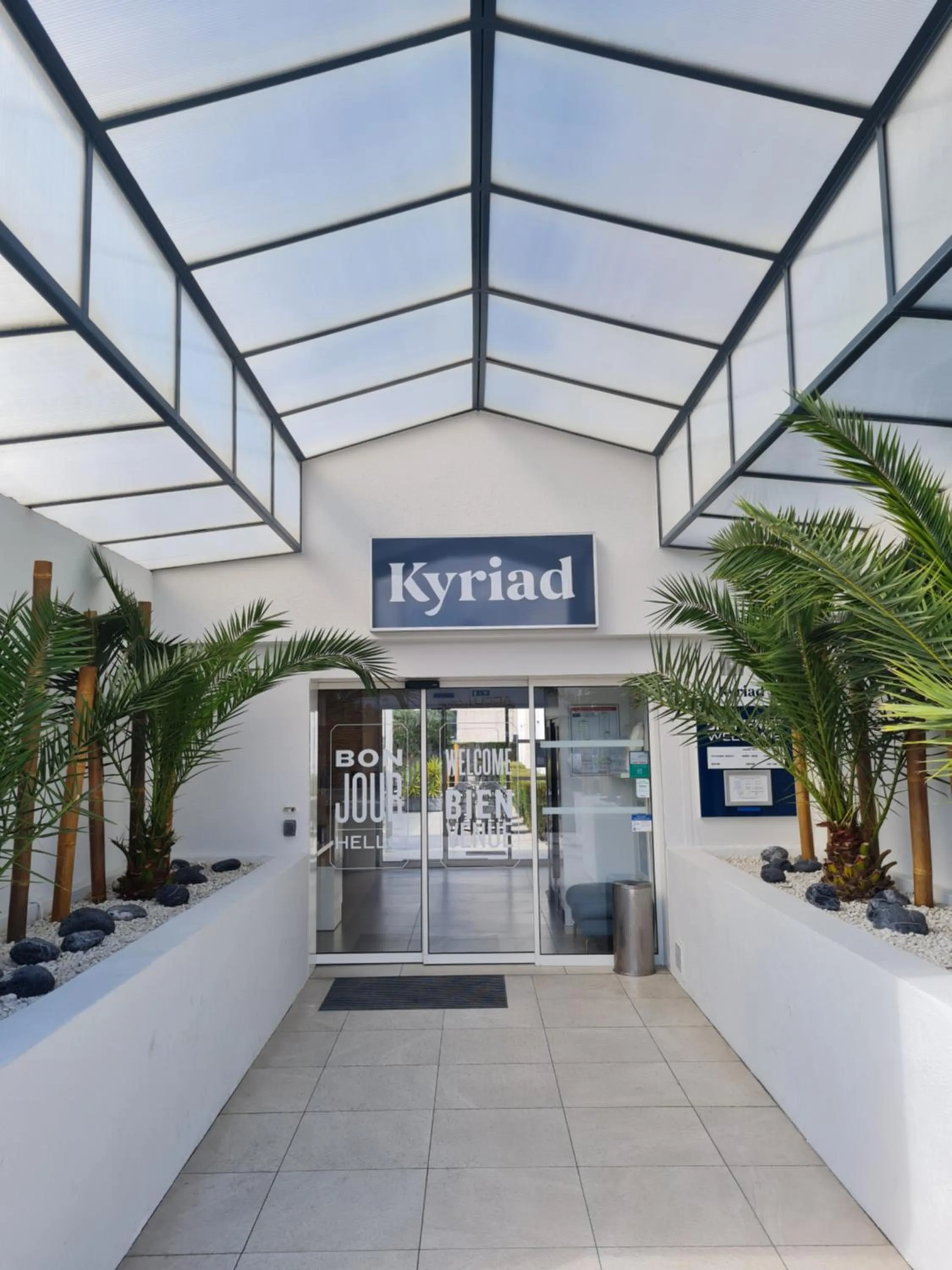 Property building in Kyriad Montpellier Sud - A709