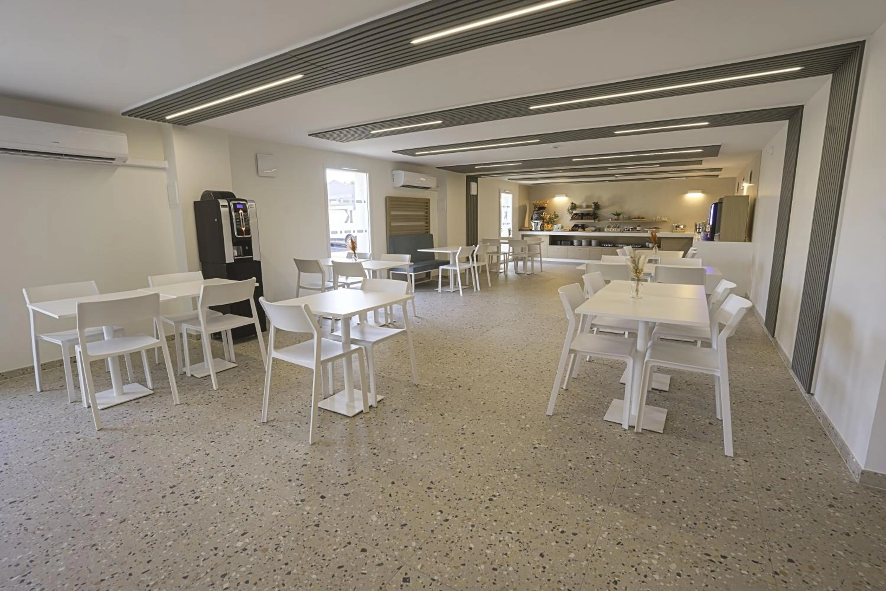 Seating area in Kyriad Montpellier Sud - A709