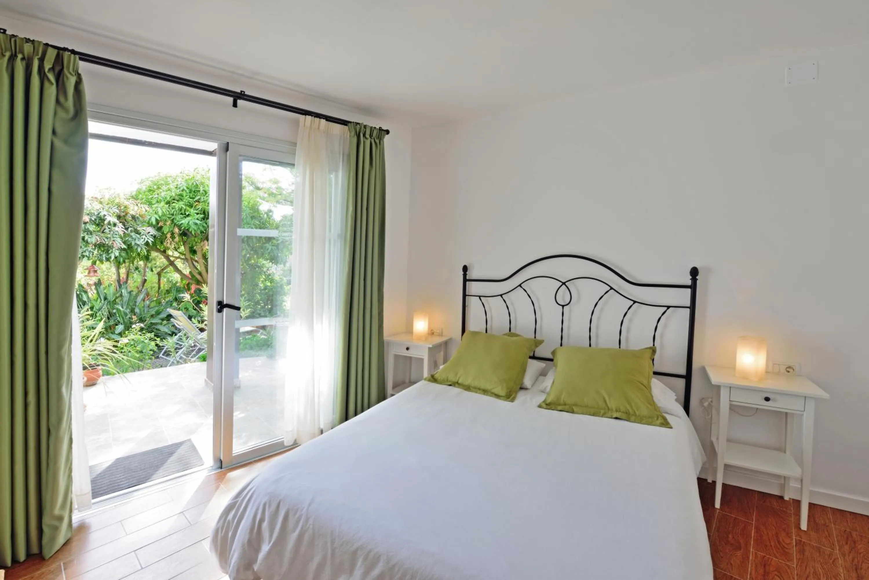 Bedroom, Bed in Apartamentos Adjovimar