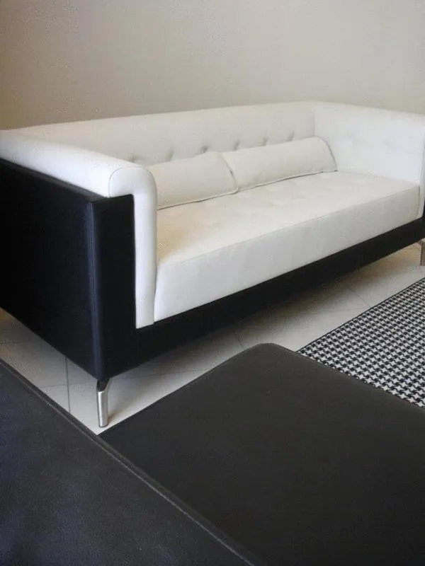 Seating area in Atmosphere Suite Hotel