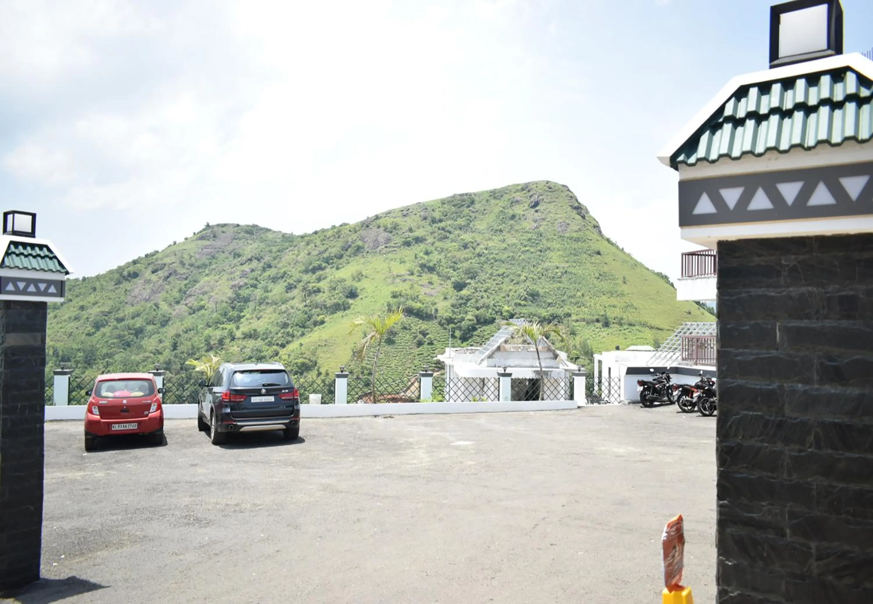 Parking in Palette Hill View Resorts Vagamon