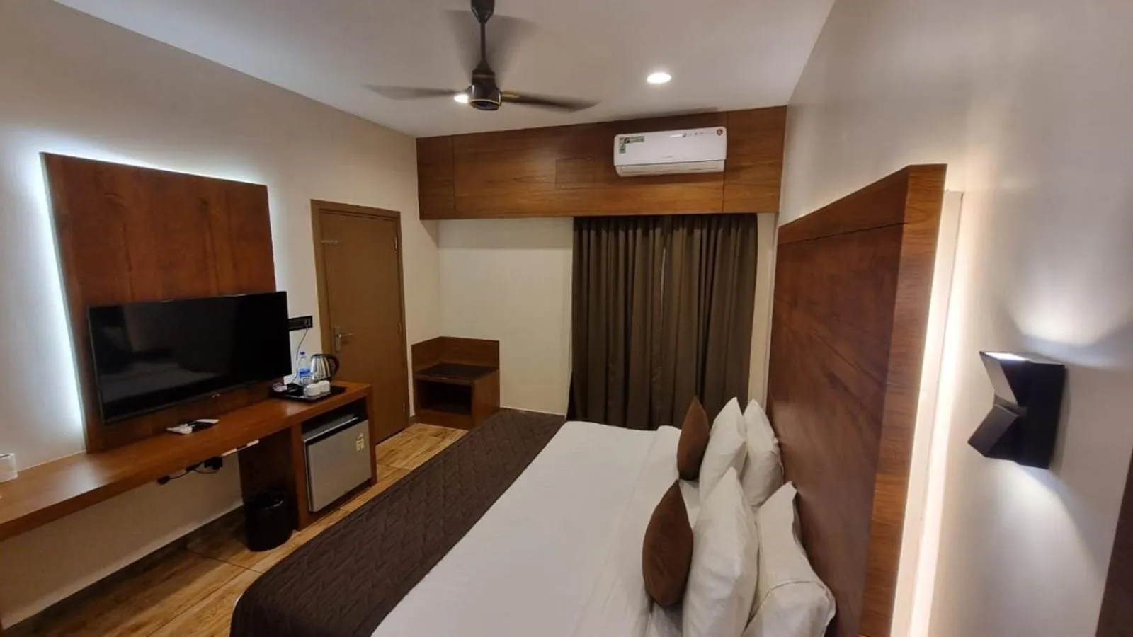 Bedroom, Bed in Palette Hill View Resorts Vagamon