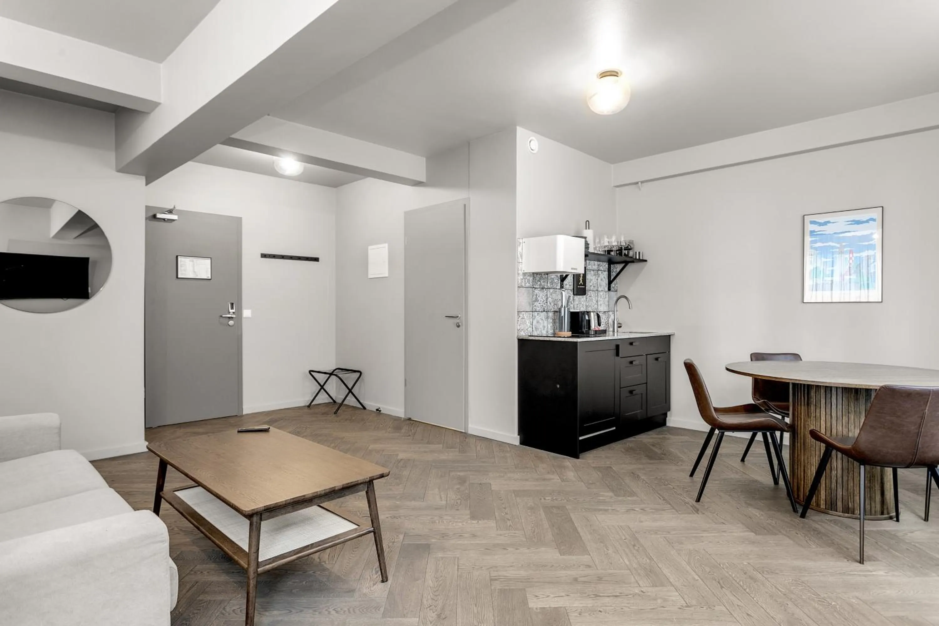 TV and multimedia in The Swan House by Heimaleiga