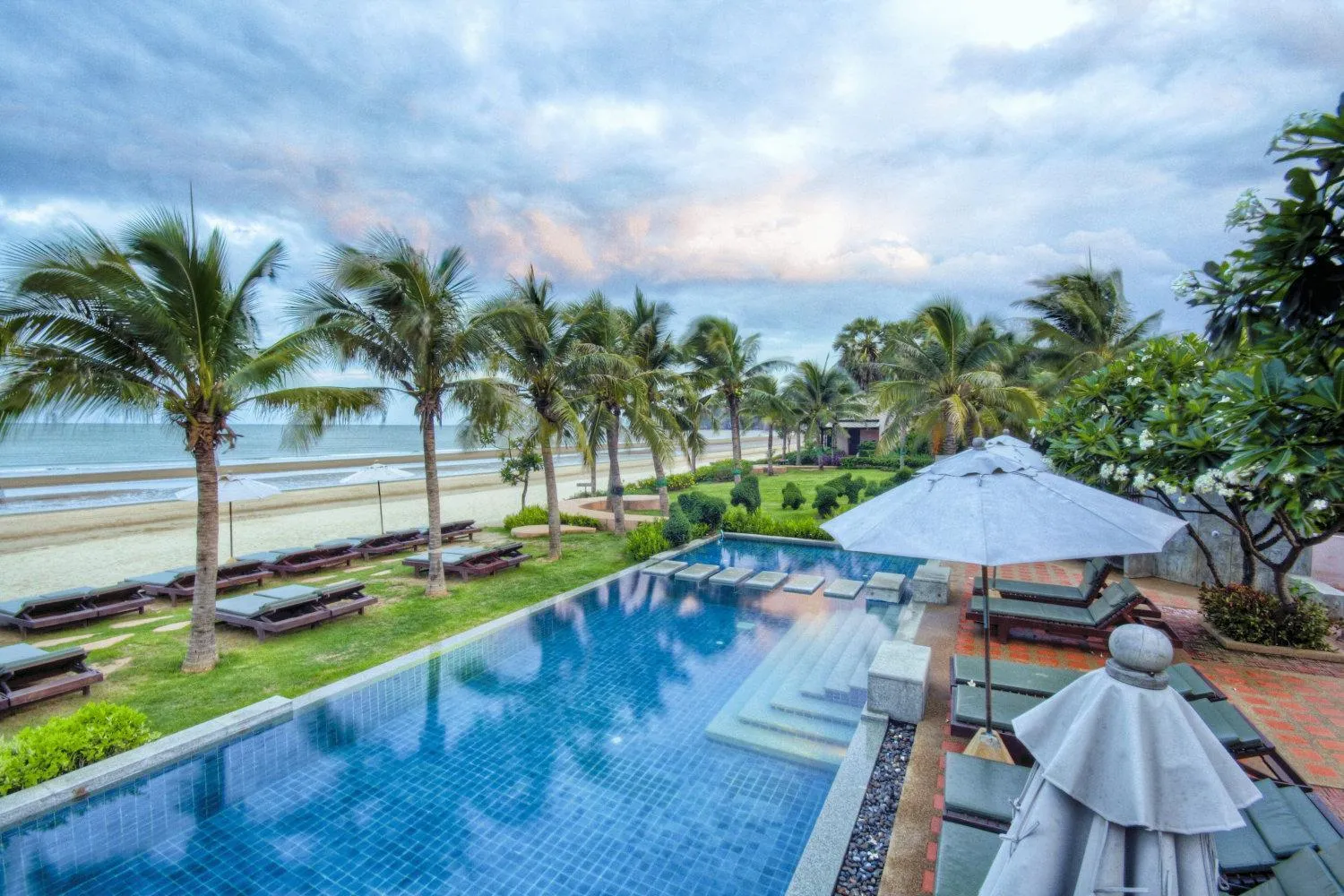 Beach in Purimuntra Resort and Spa