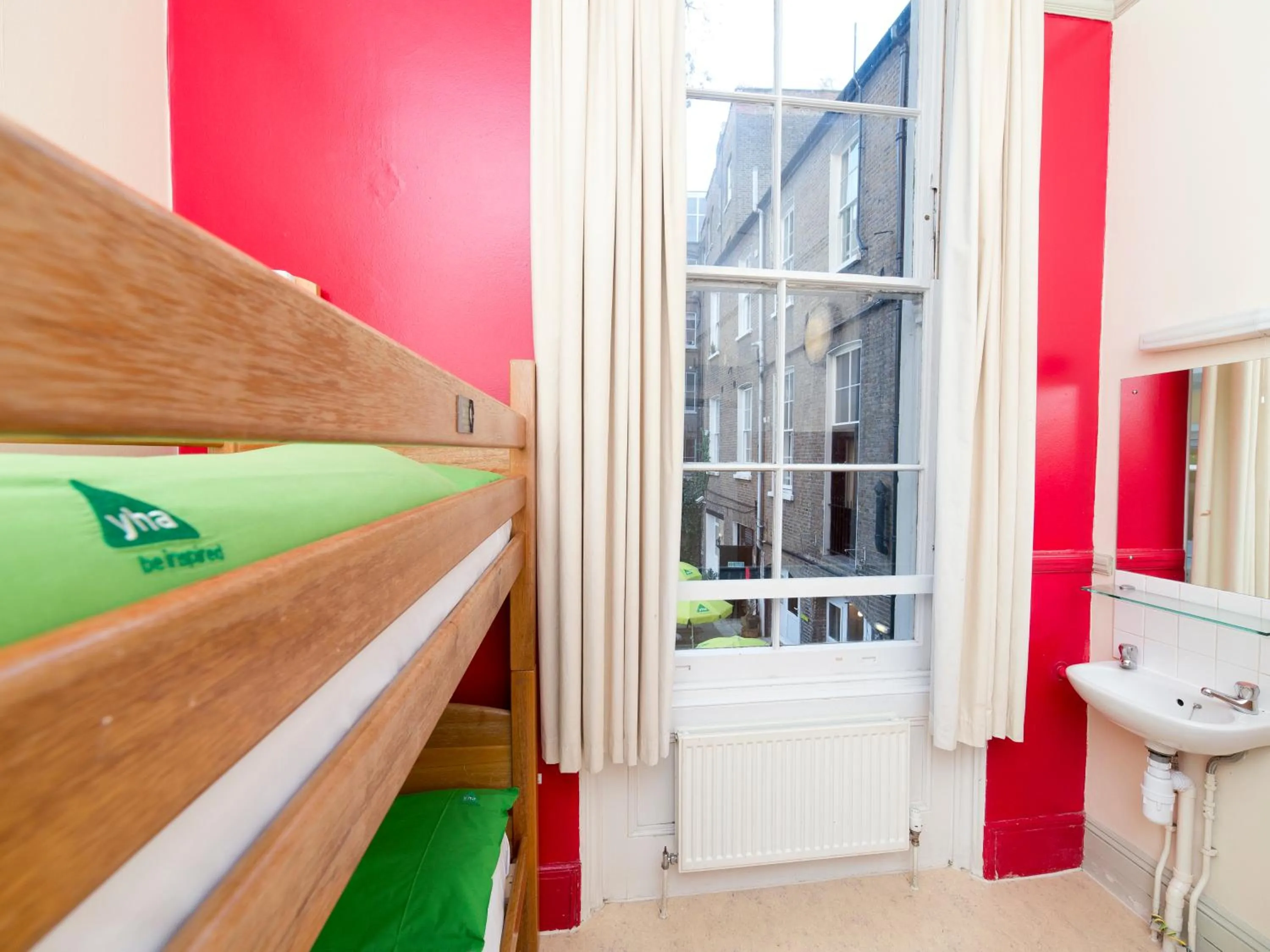 Bedroom in YHA London Earl's Court