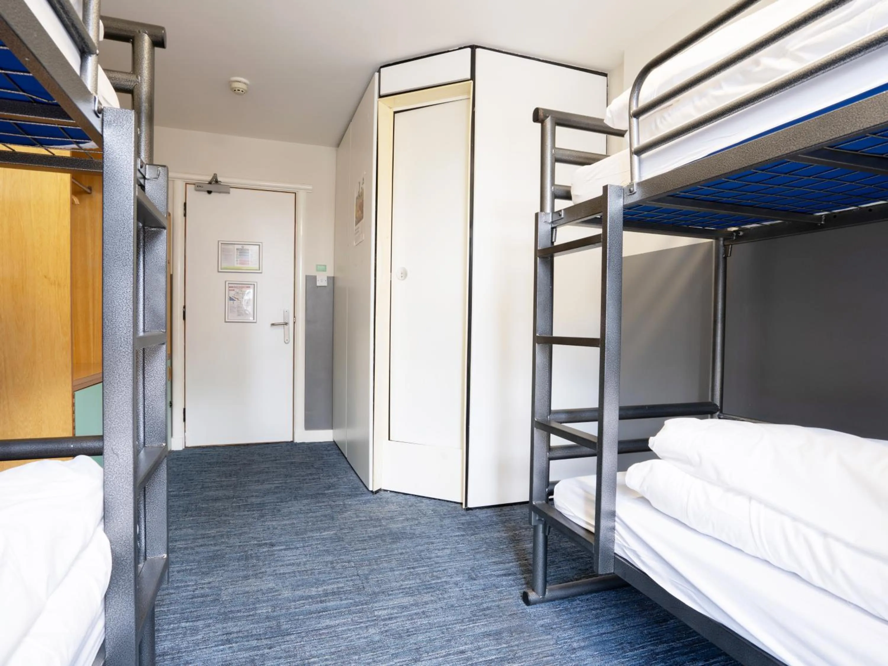 Bedroom, Bed in YHA Manchester