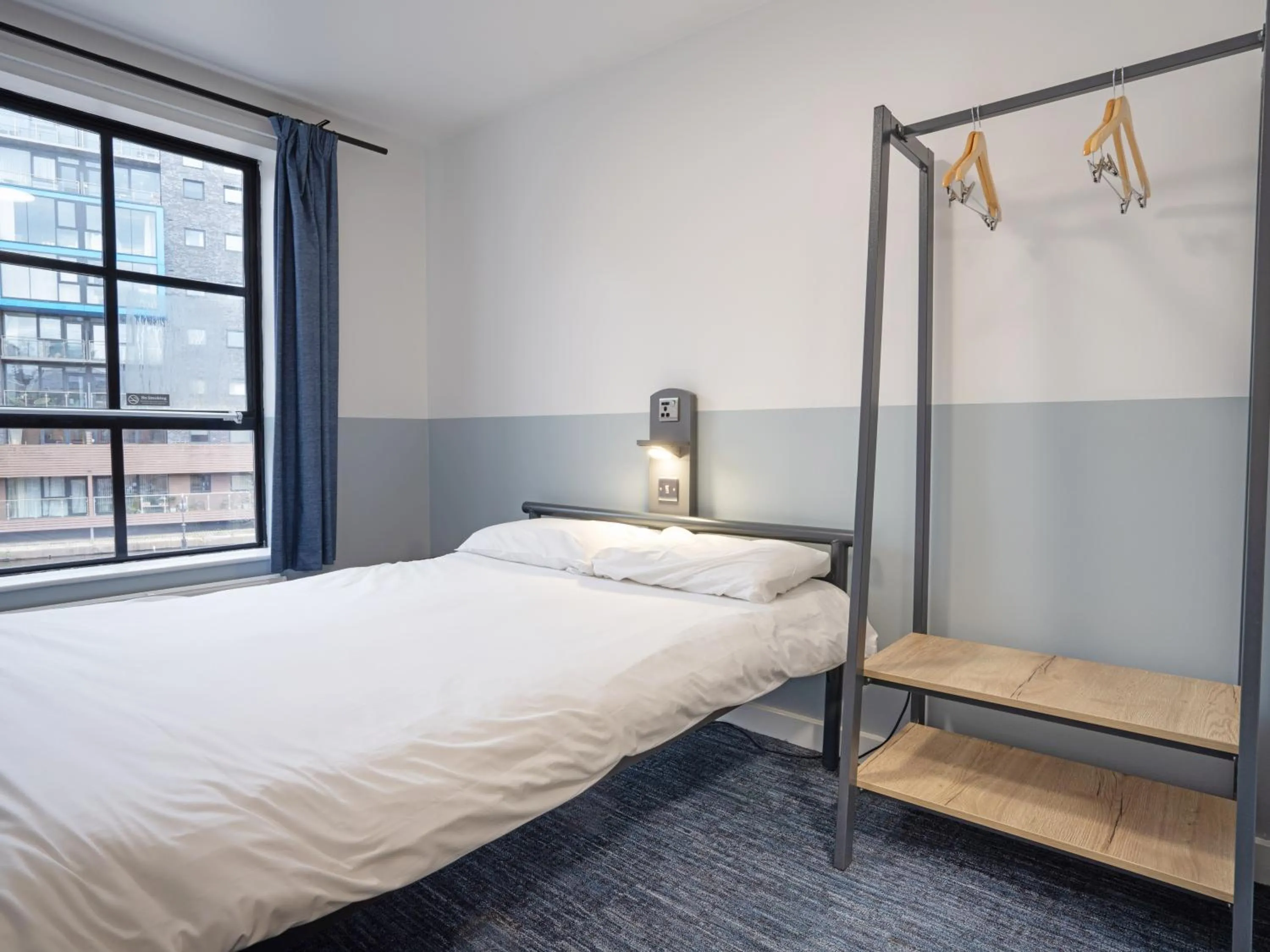 Bedroom, Bed in YHA Manchester