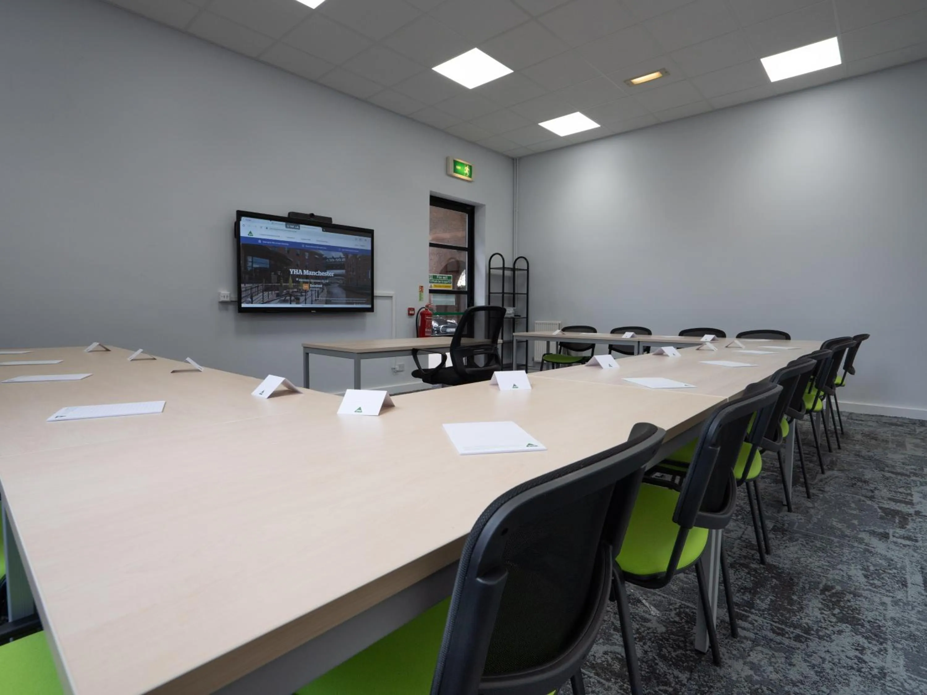 Meeting/conference room in YHA Manchester
