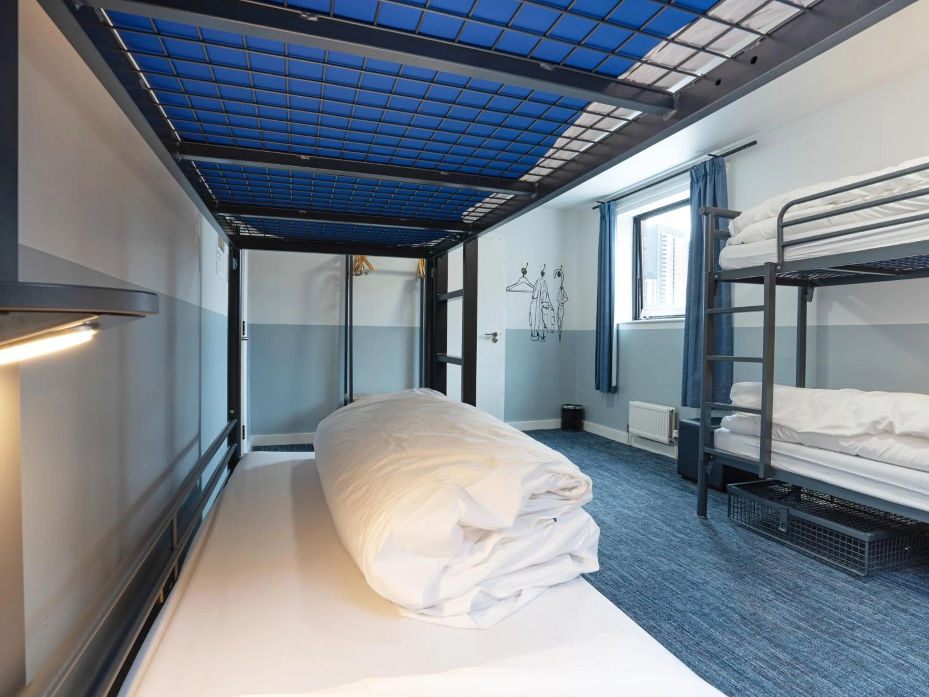 Bedroom, Bed in YHA Manchester