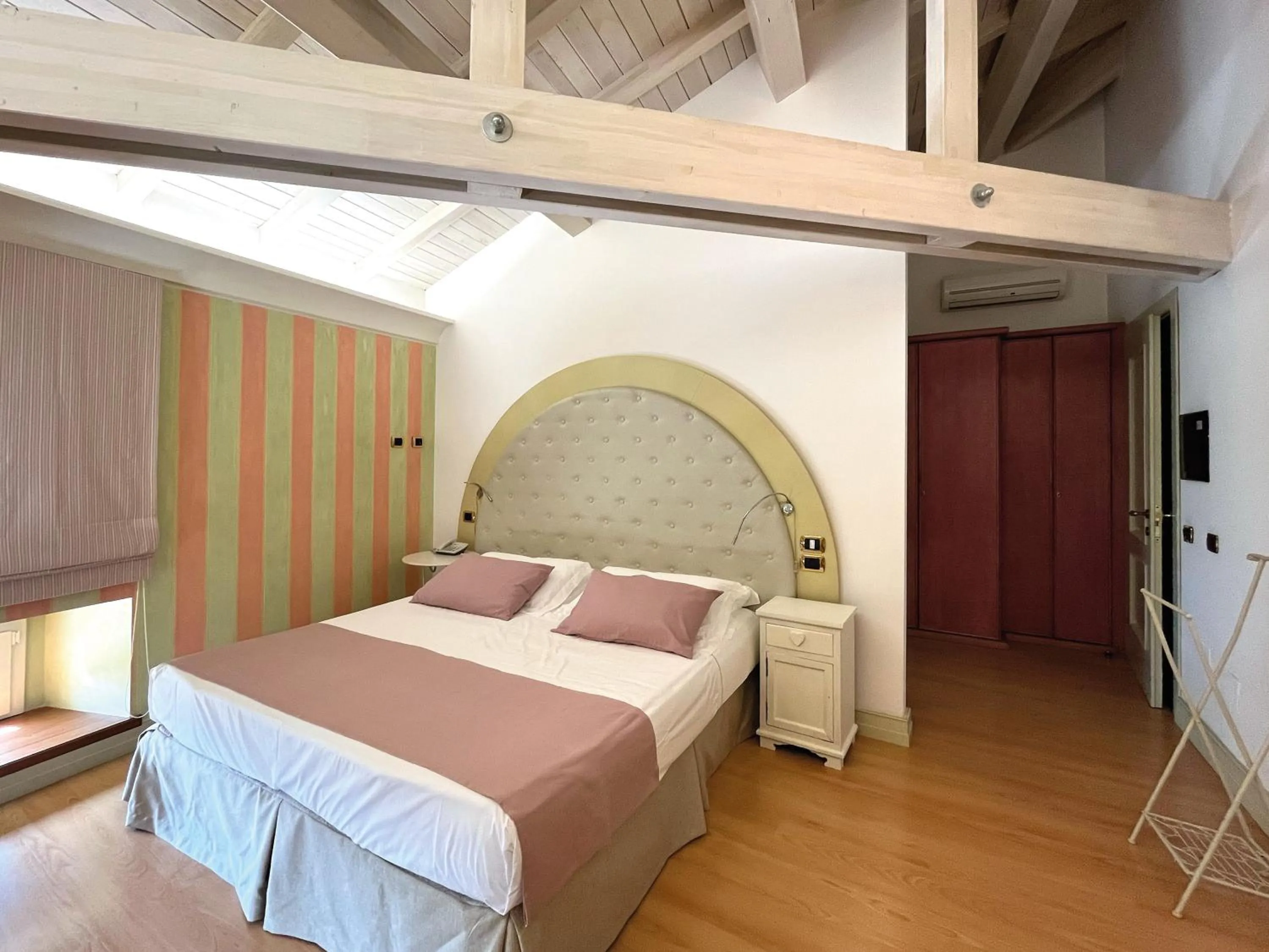 Bed in Villa Euchelia