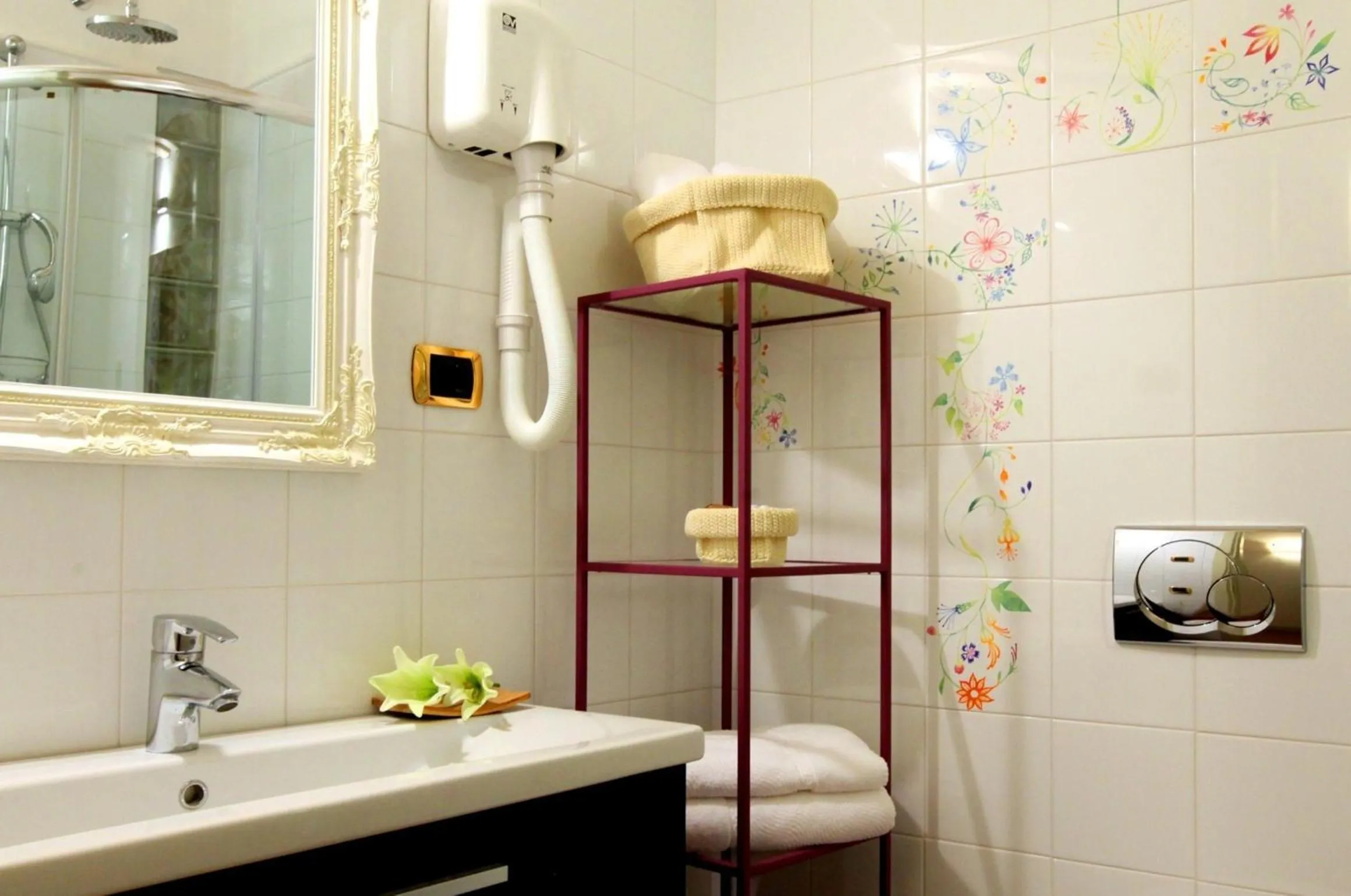 Bathroom in Villa Euchelia