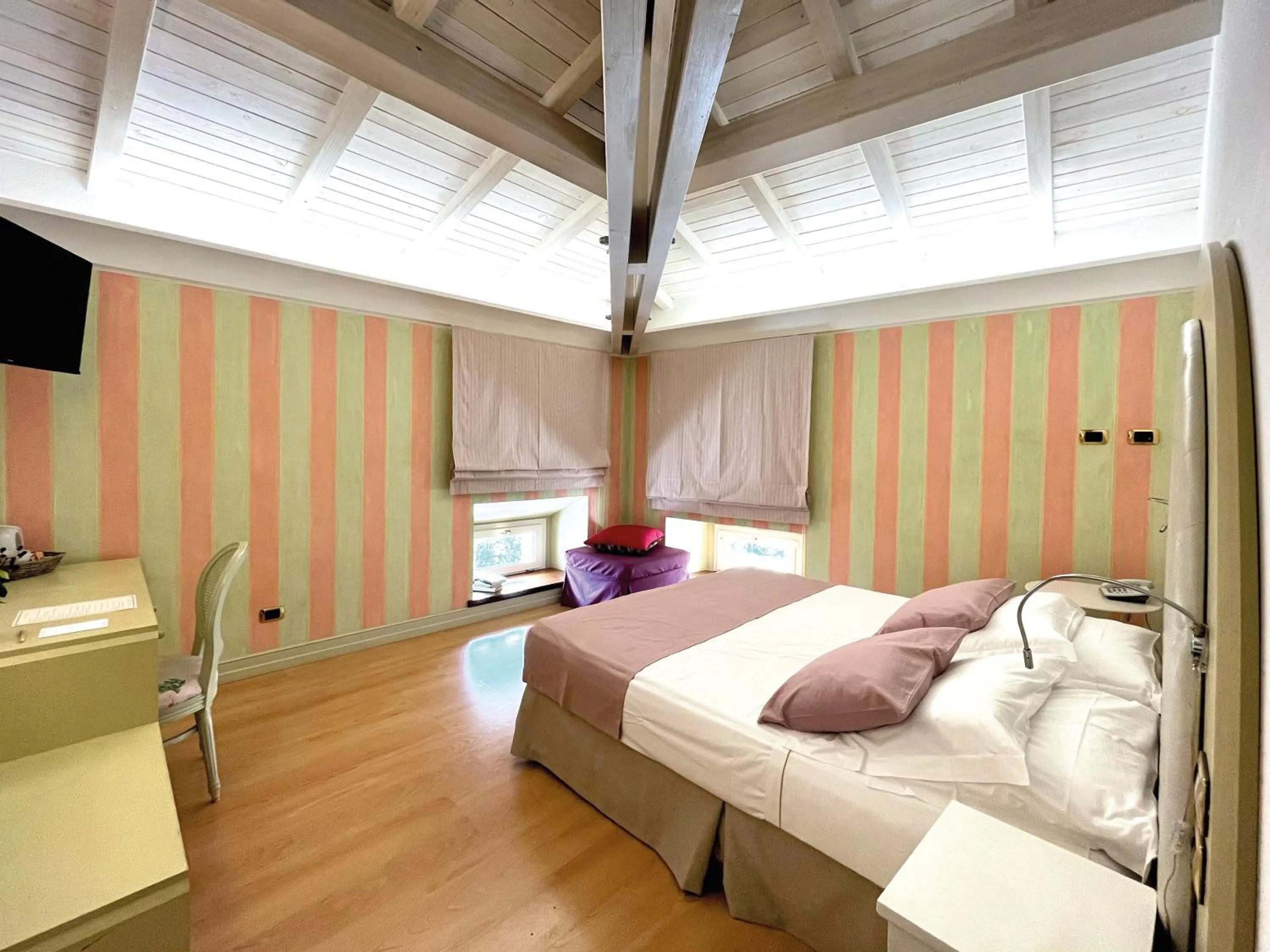 Bed in Villa Euchelia