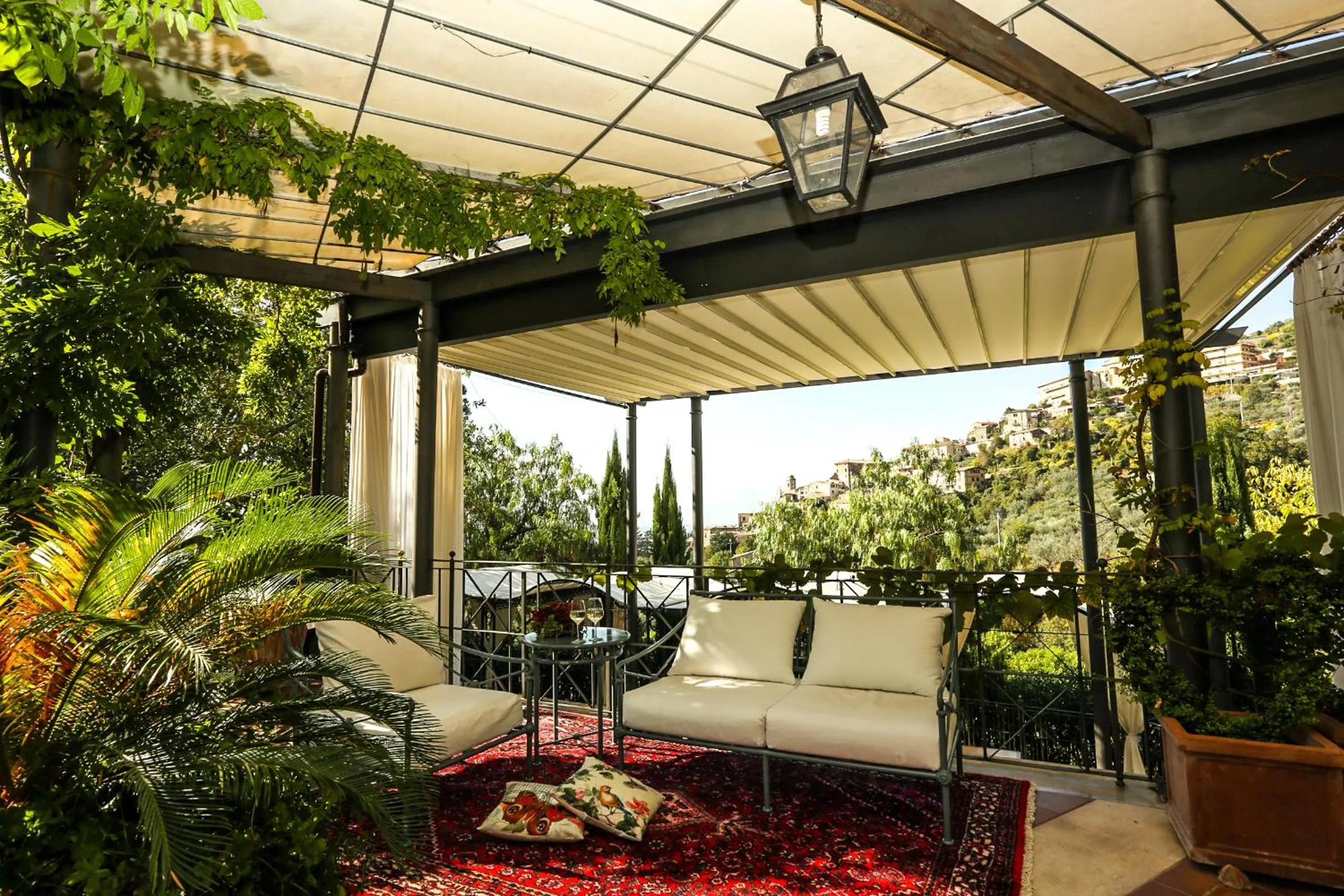 City view in Villa Euchelia