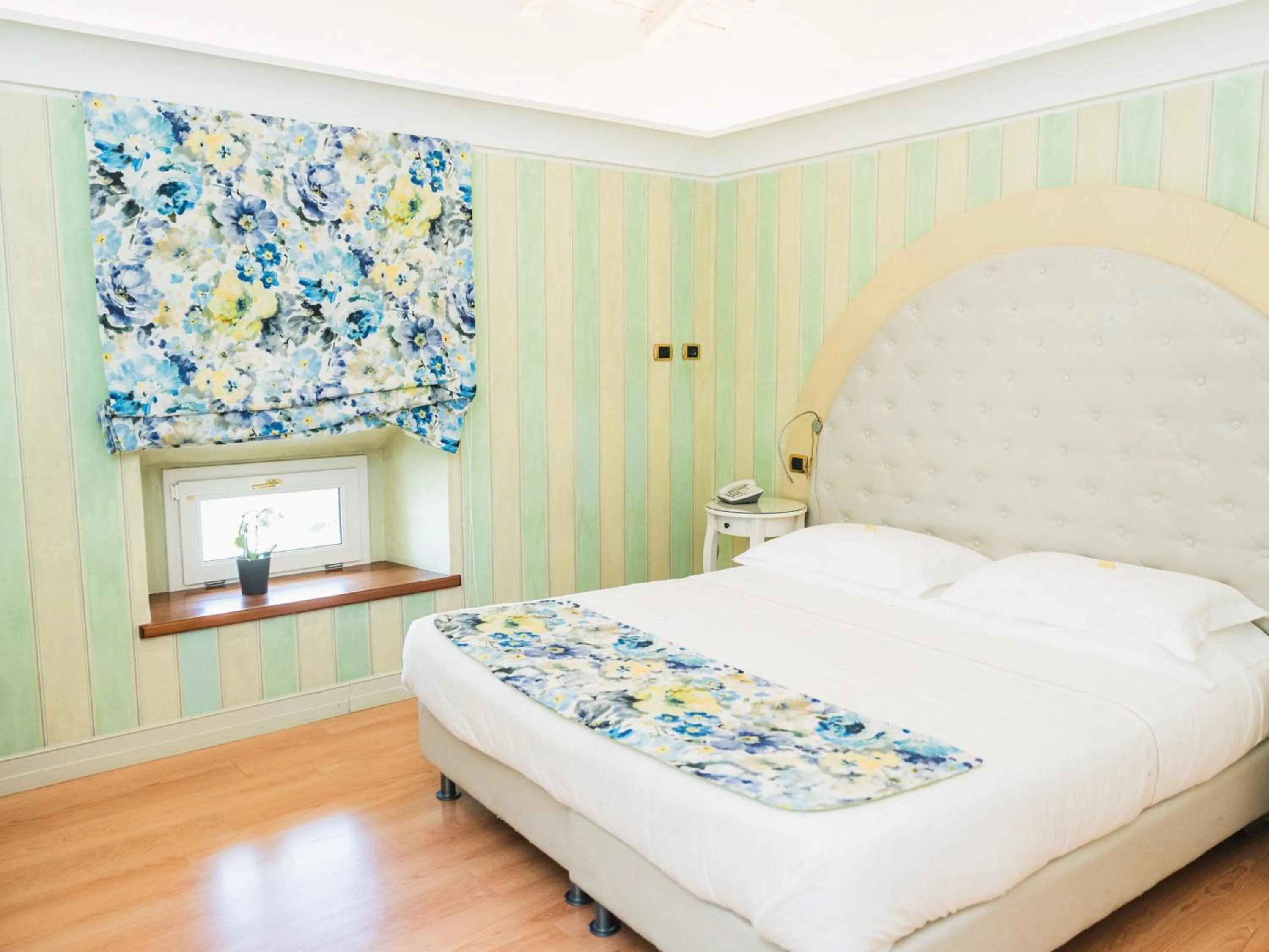 Bed in Villa Euchelia