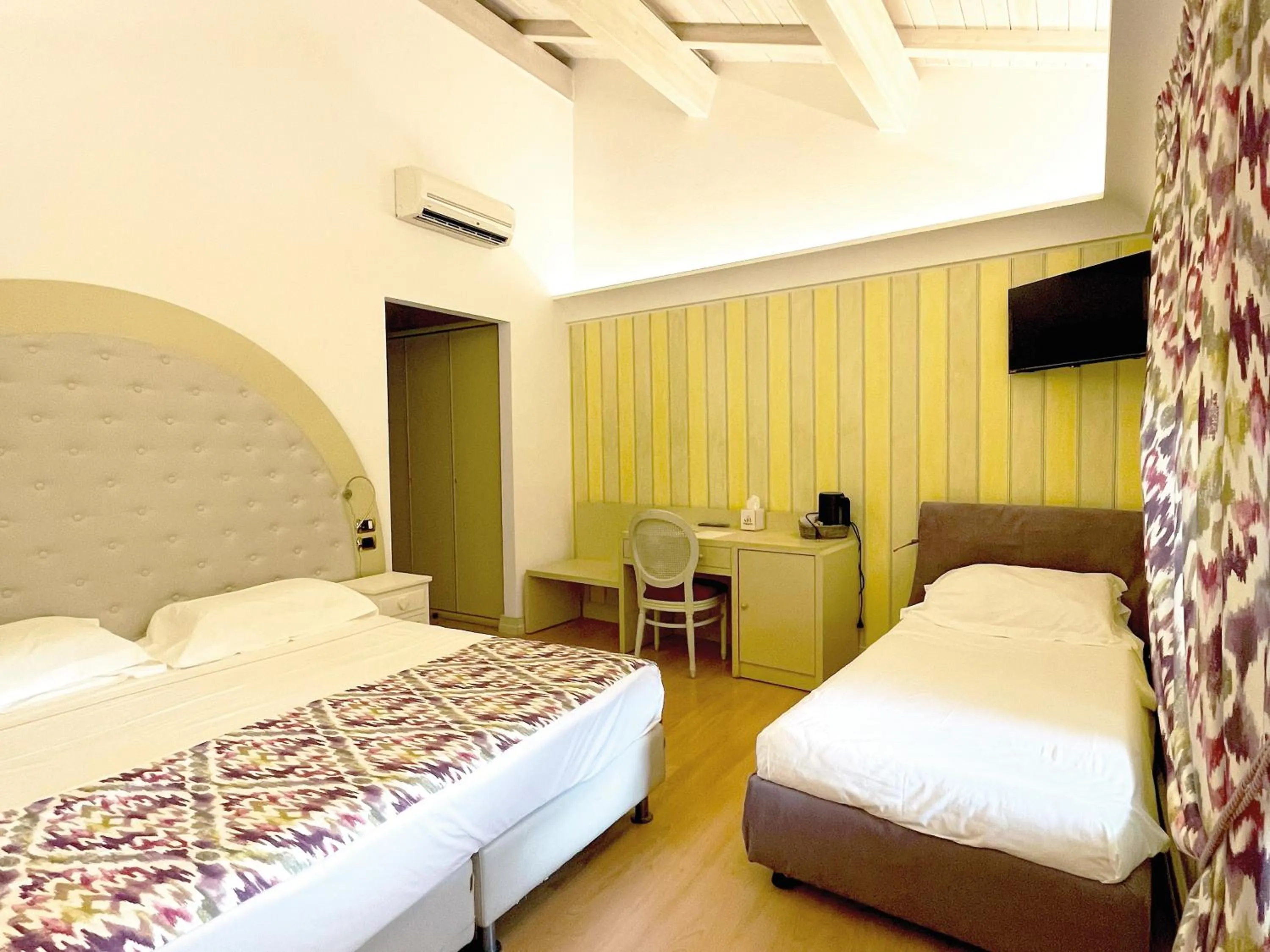 Bed in Villa Euchelia