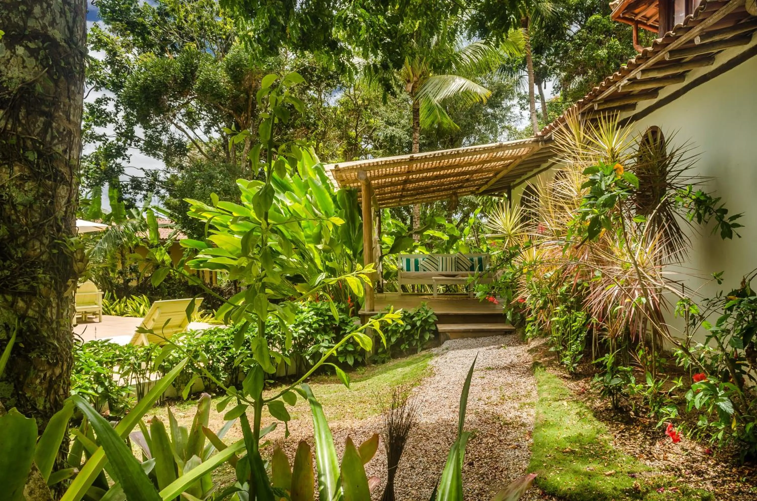 Garden view in Sueds Trancoso