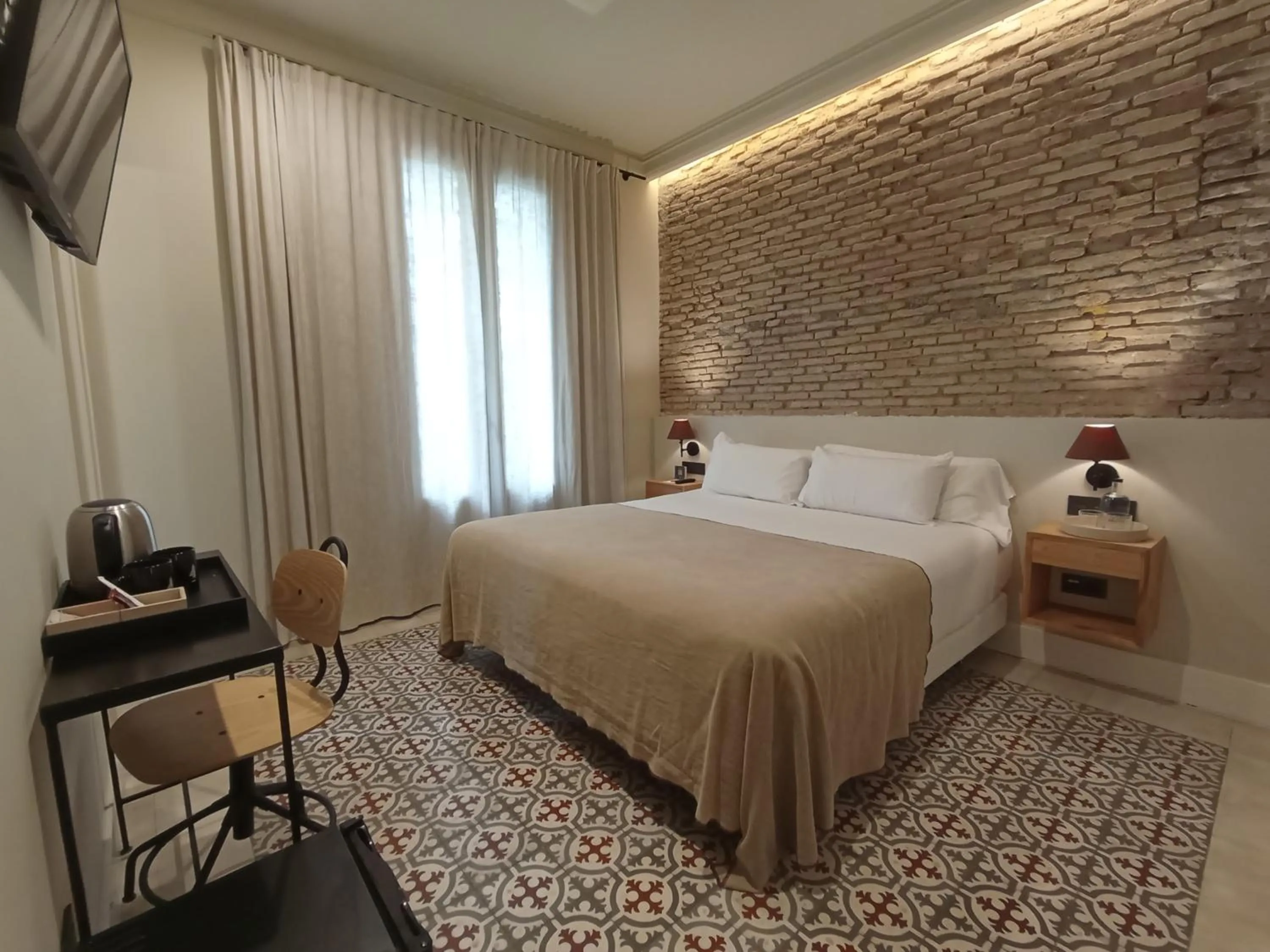 Deluxe Double or Twin Room with Balcony in Uma Suites Parada del Marqués