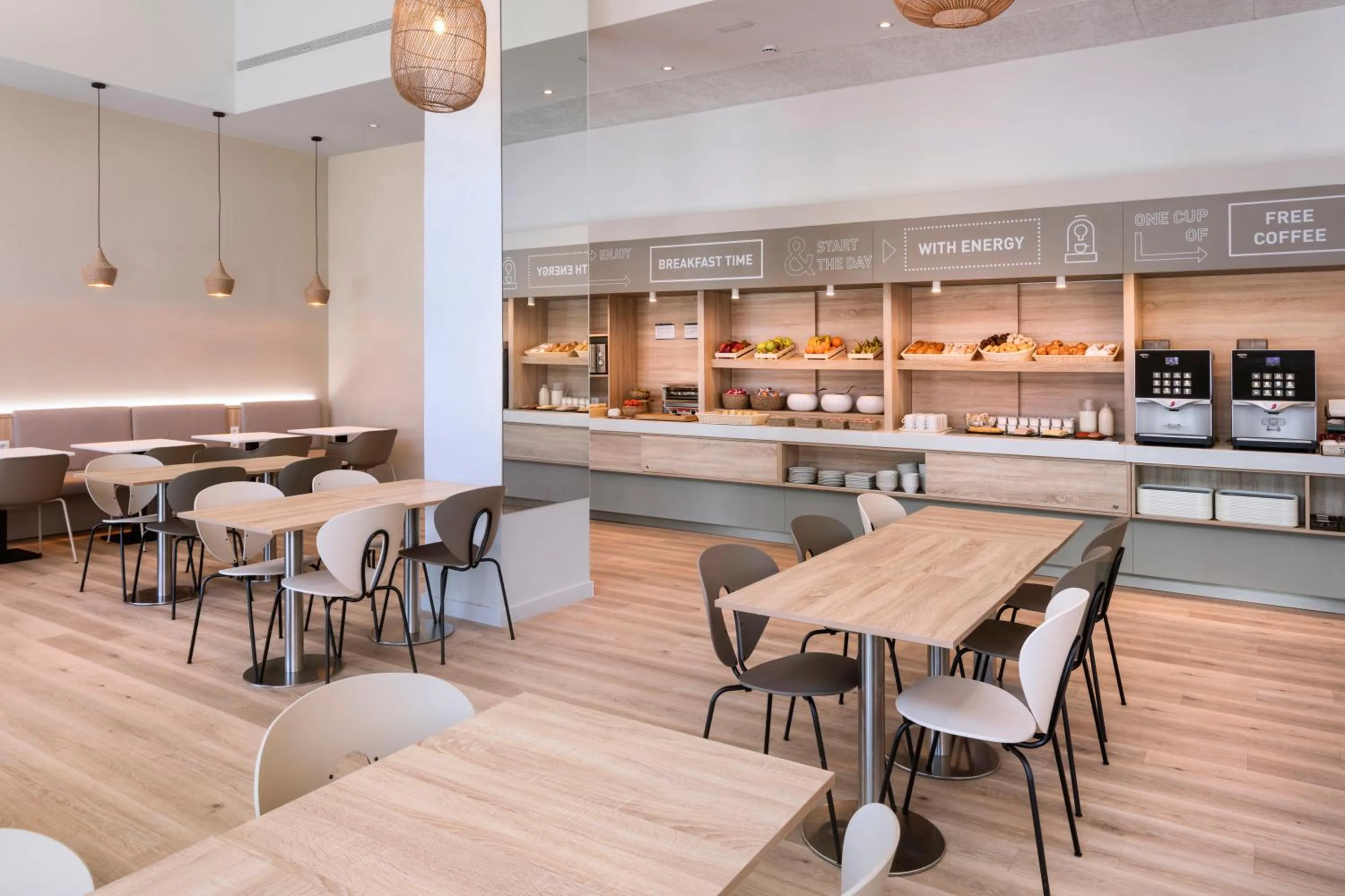 Breakfast in B&B HOTEL Barcelona Mataro