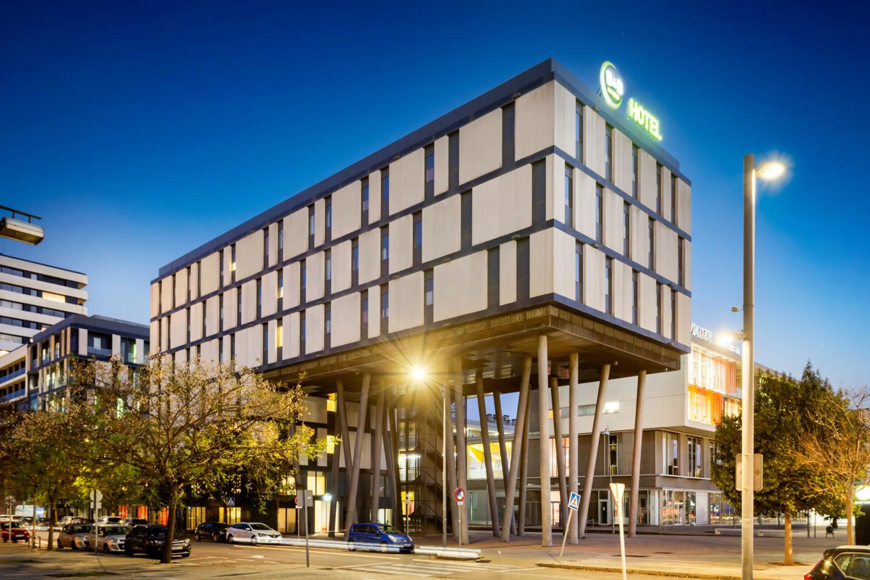 Property building in B&B HOTEL Barcelona Mataro