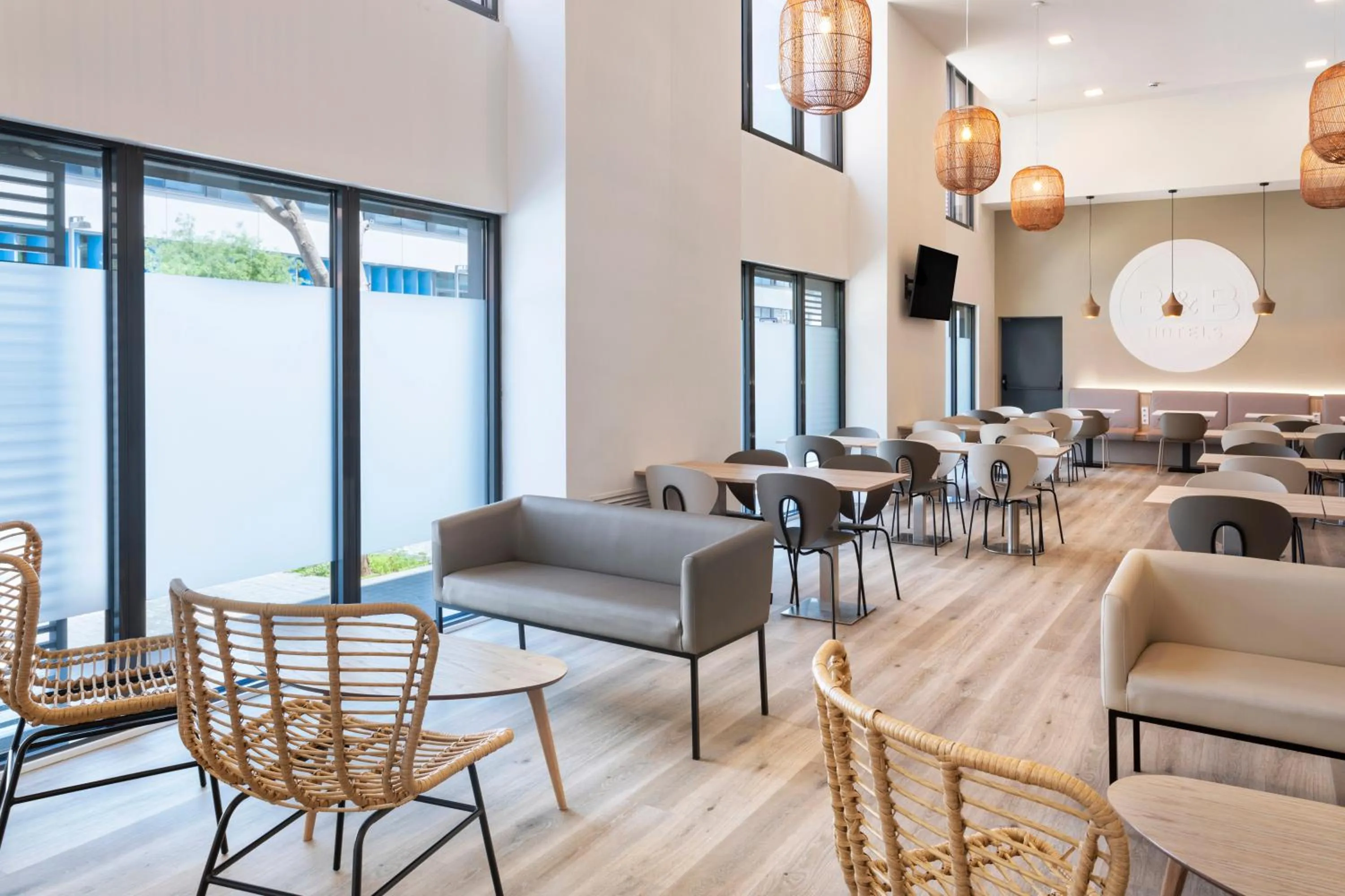 Living room in B&B HOTEL Barcelona Mataro