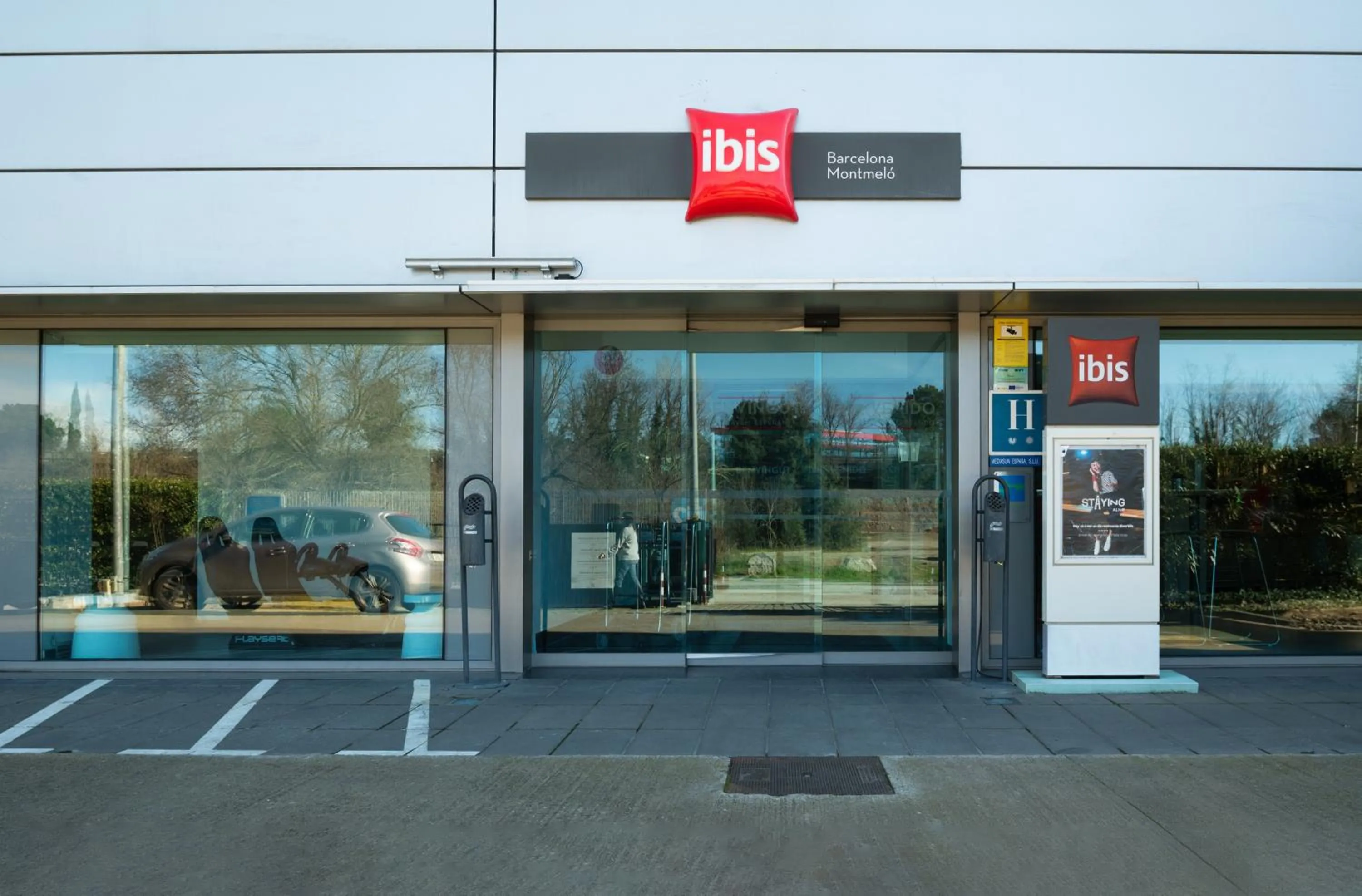 Facade/entrance in Ibis Montmelo Granollers