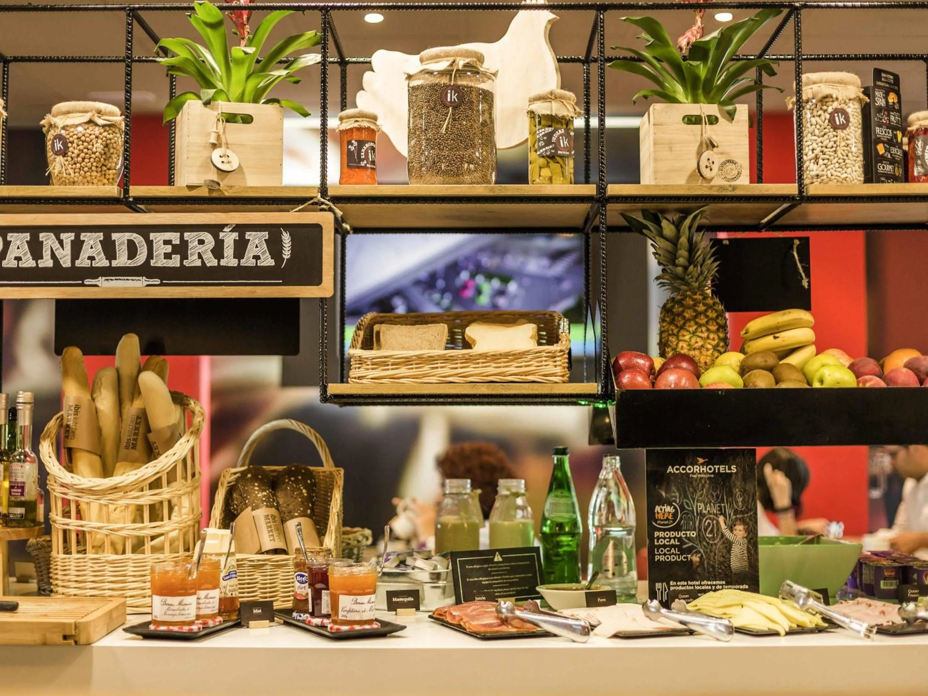 Breakfast in Ibis Montmelo Granollers