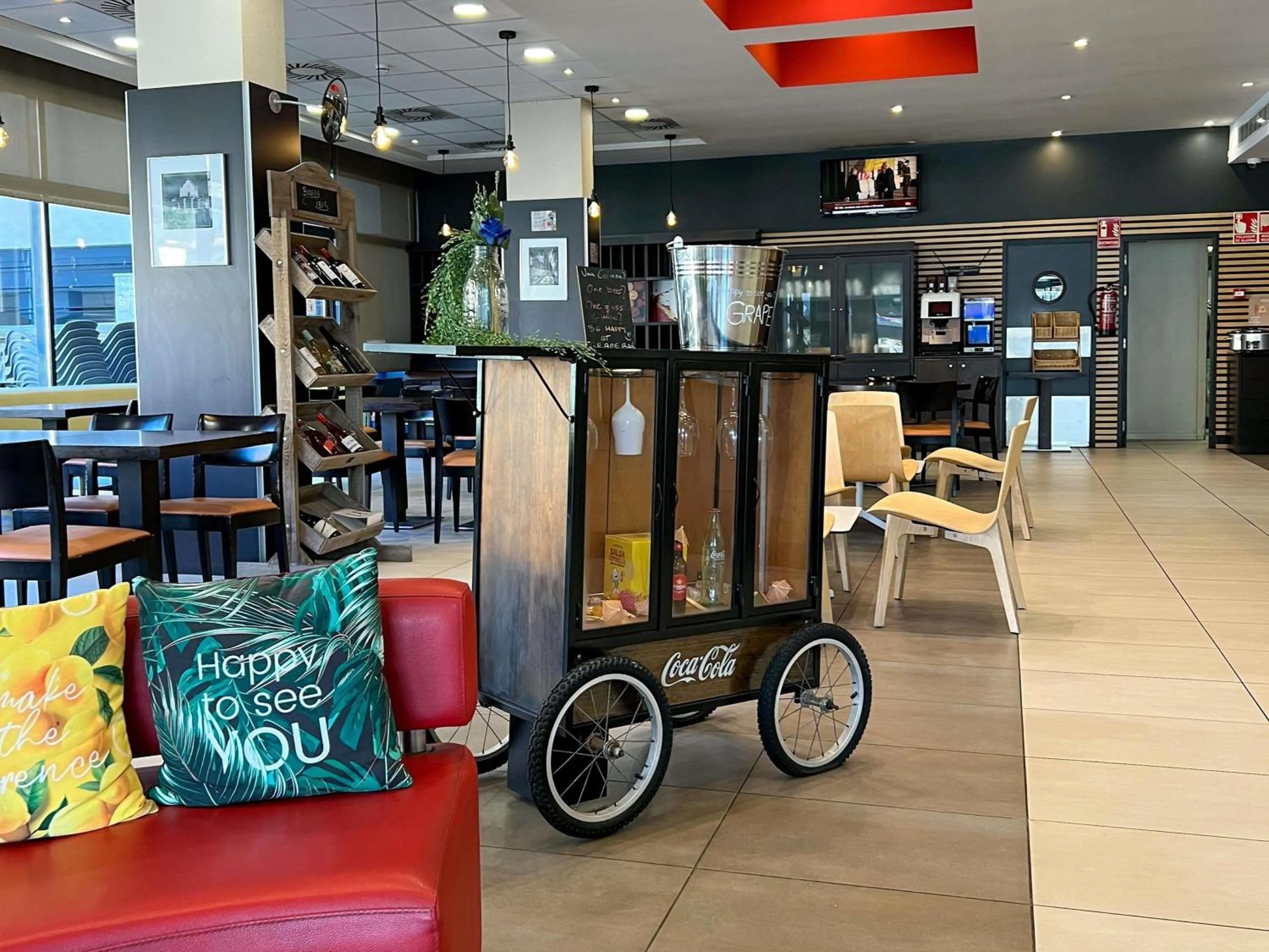 Restaurant/places to eat in Ibis Ripollet